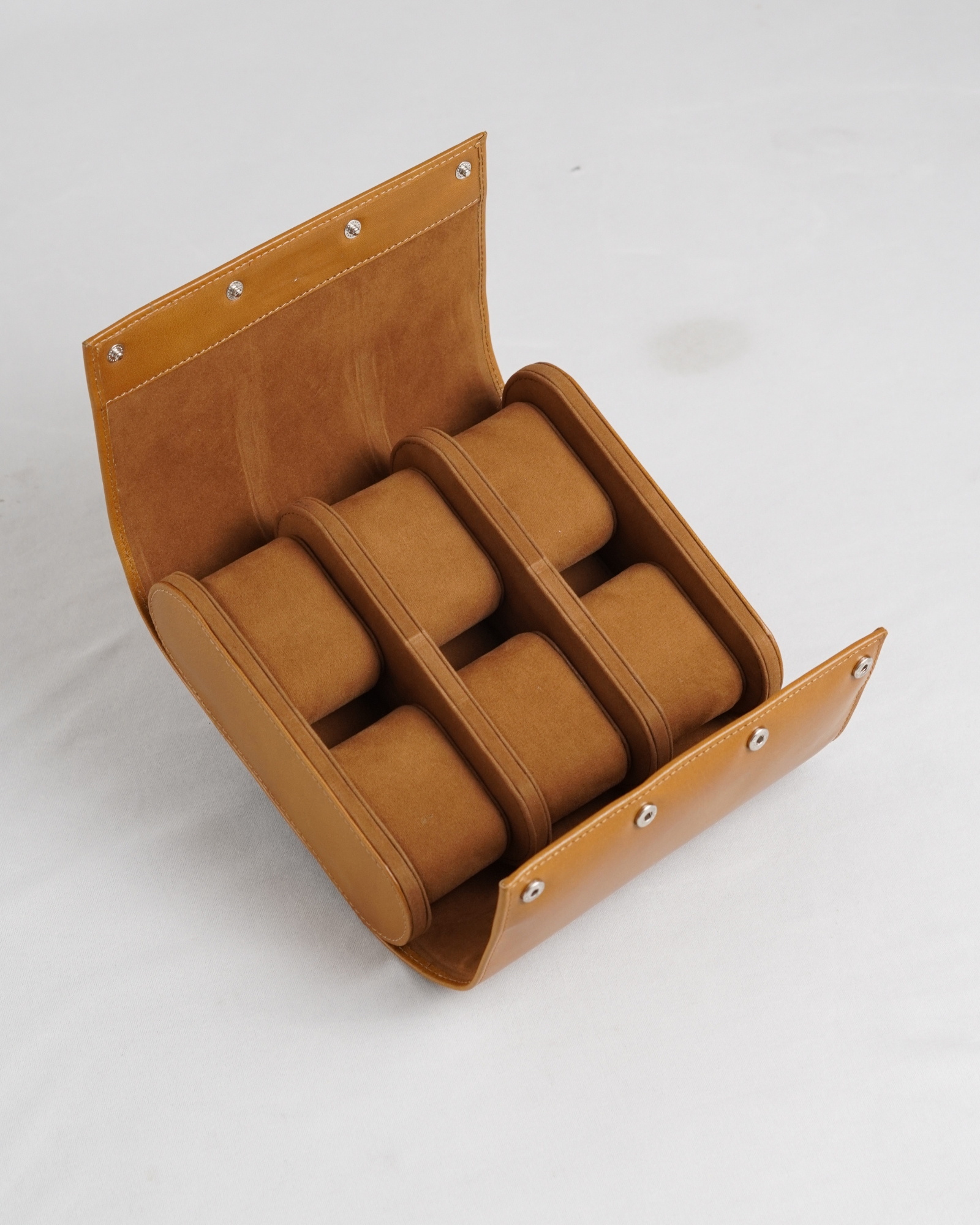 Bulgaria – Hand Crafted Original Leather Watch Box (6 Slots, Rich Tan) - Image 2