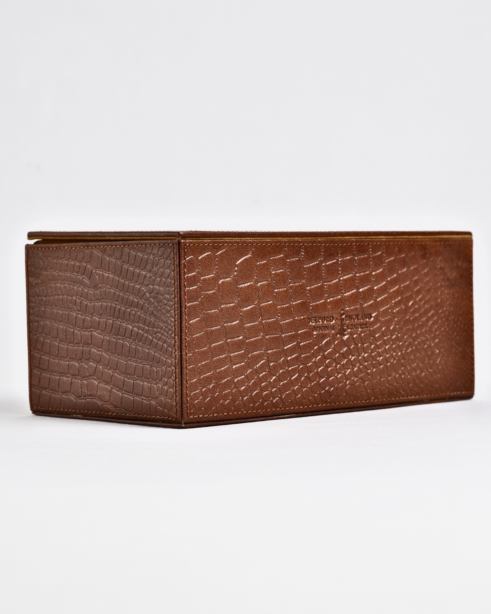 Hongkong Series  - Hand Crafted Original Leather Tissue Box (Croco Brown) - Image 4