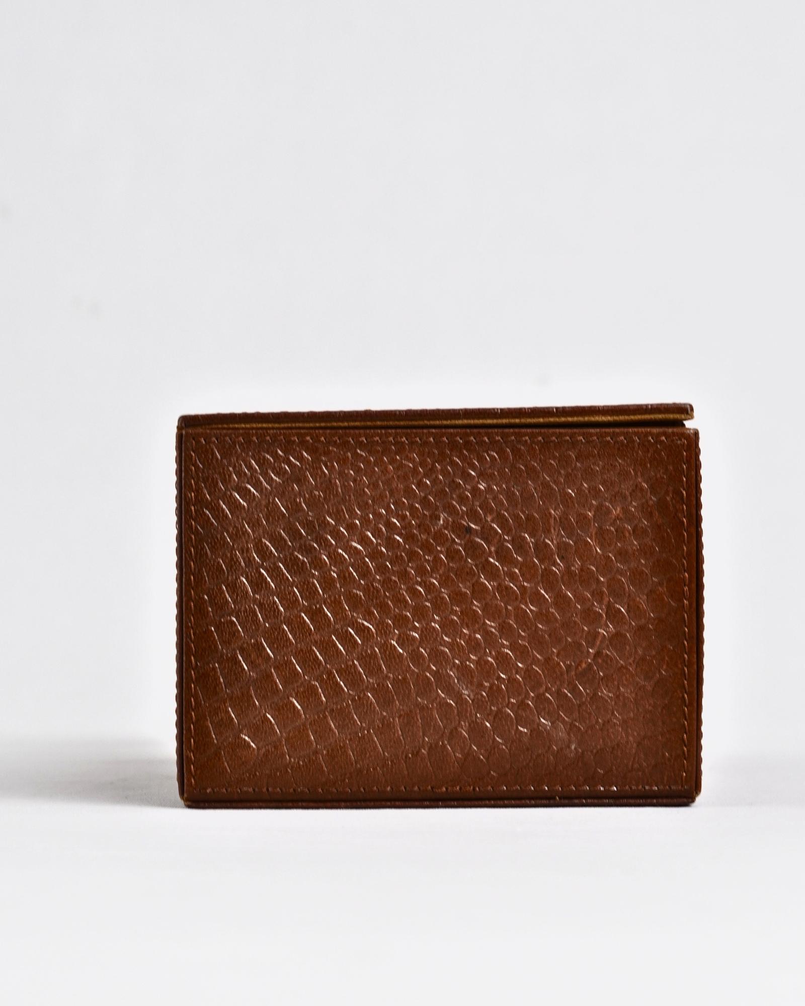 Hongkong Series  - Hand Crafted Original Leather Tissue Box (Croco Brown) - Image 6