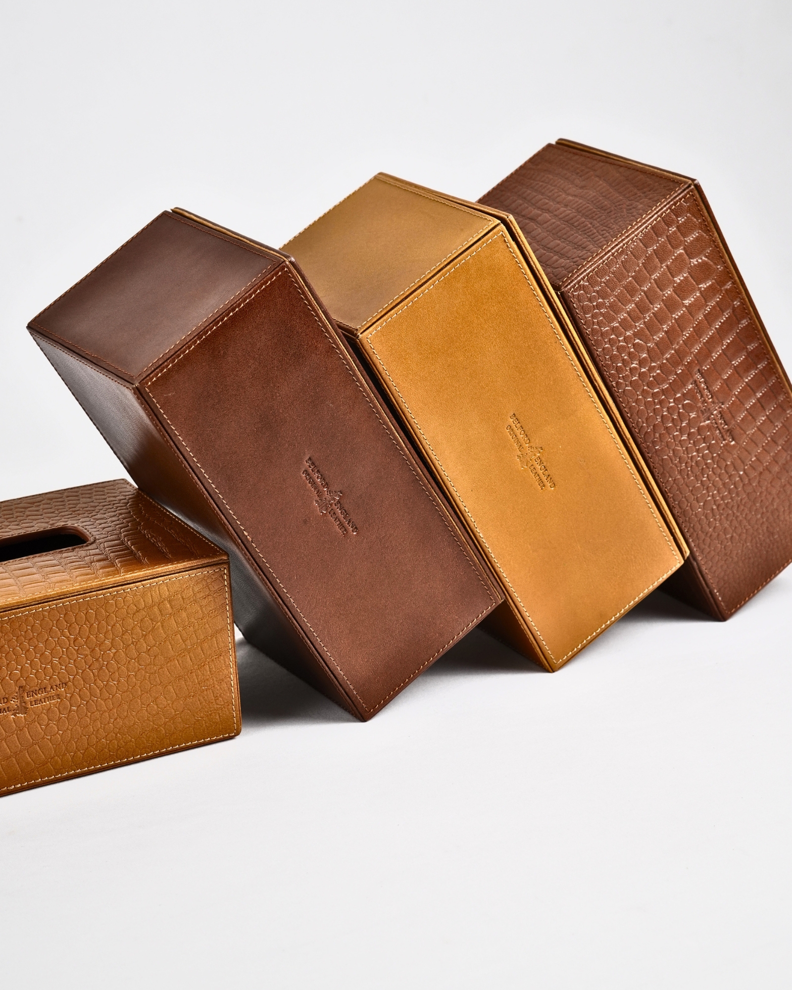 Hongkong Series  - Hand Crafted Original Leather Tissue Box (Croco Brown) - Image 10