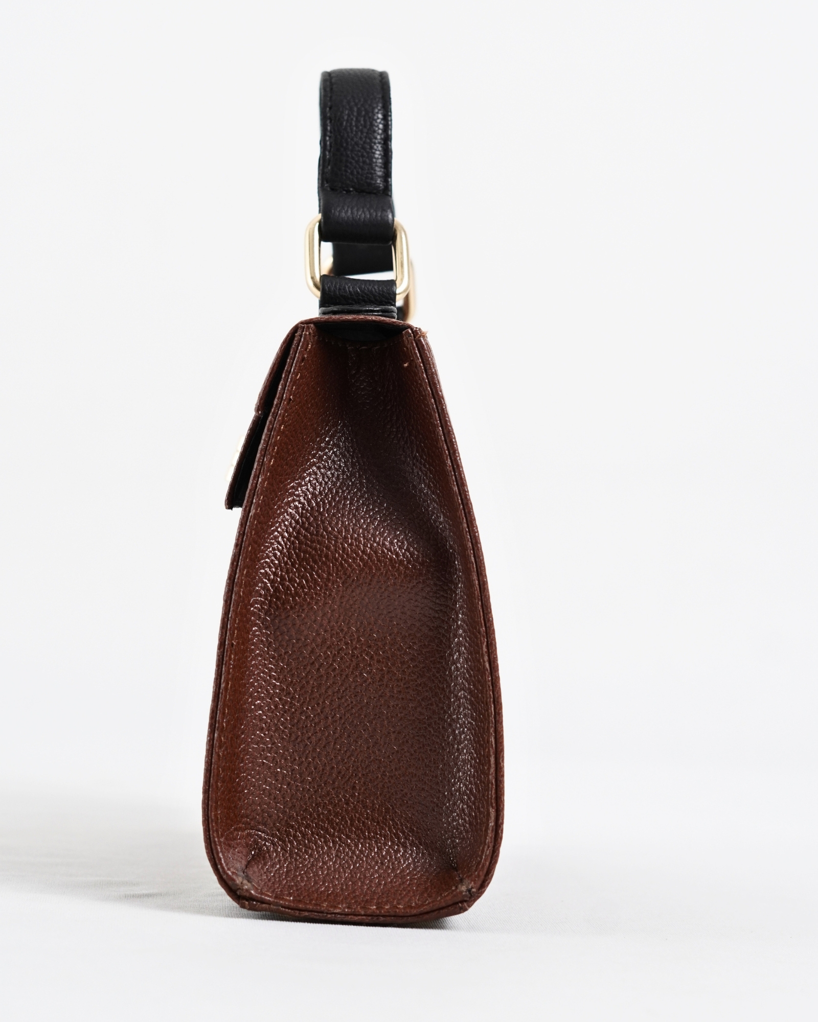 Helen  - Women's Original Leather Handbag (Luxe Cherry) - Image 4