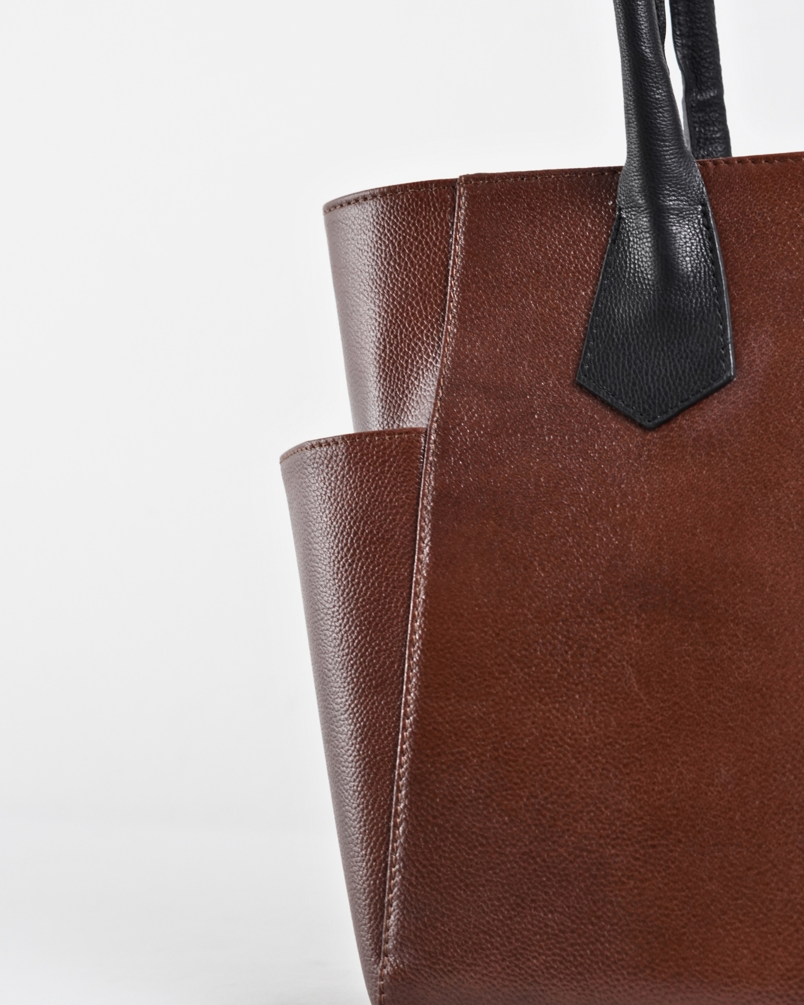 Victoria - Women's Original Leather Tote bag (Luxe Cherry) - Image 4