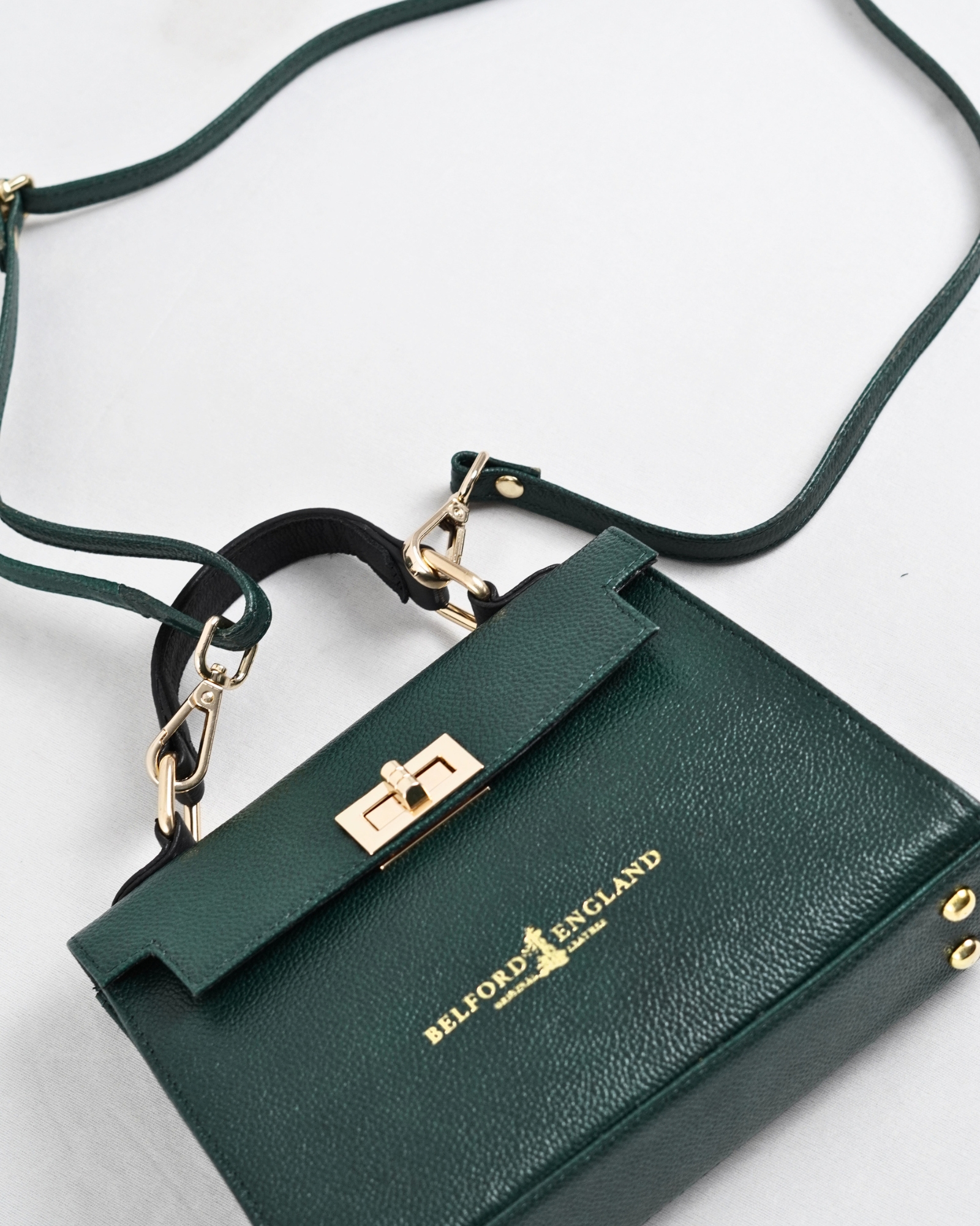 Helen  - Women's Original Leather Handbag (Luxe Green) - Image 5