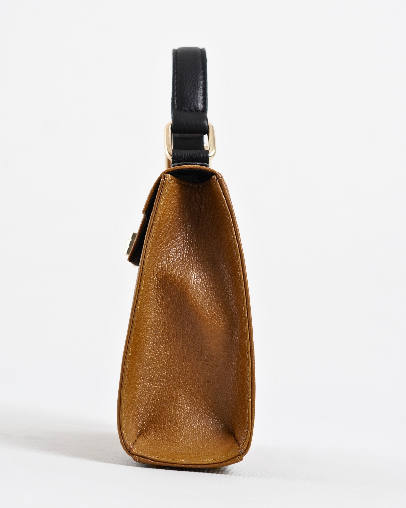 Helen  - Women's Original Leather Handbag (Luxe Tan) - Image 4