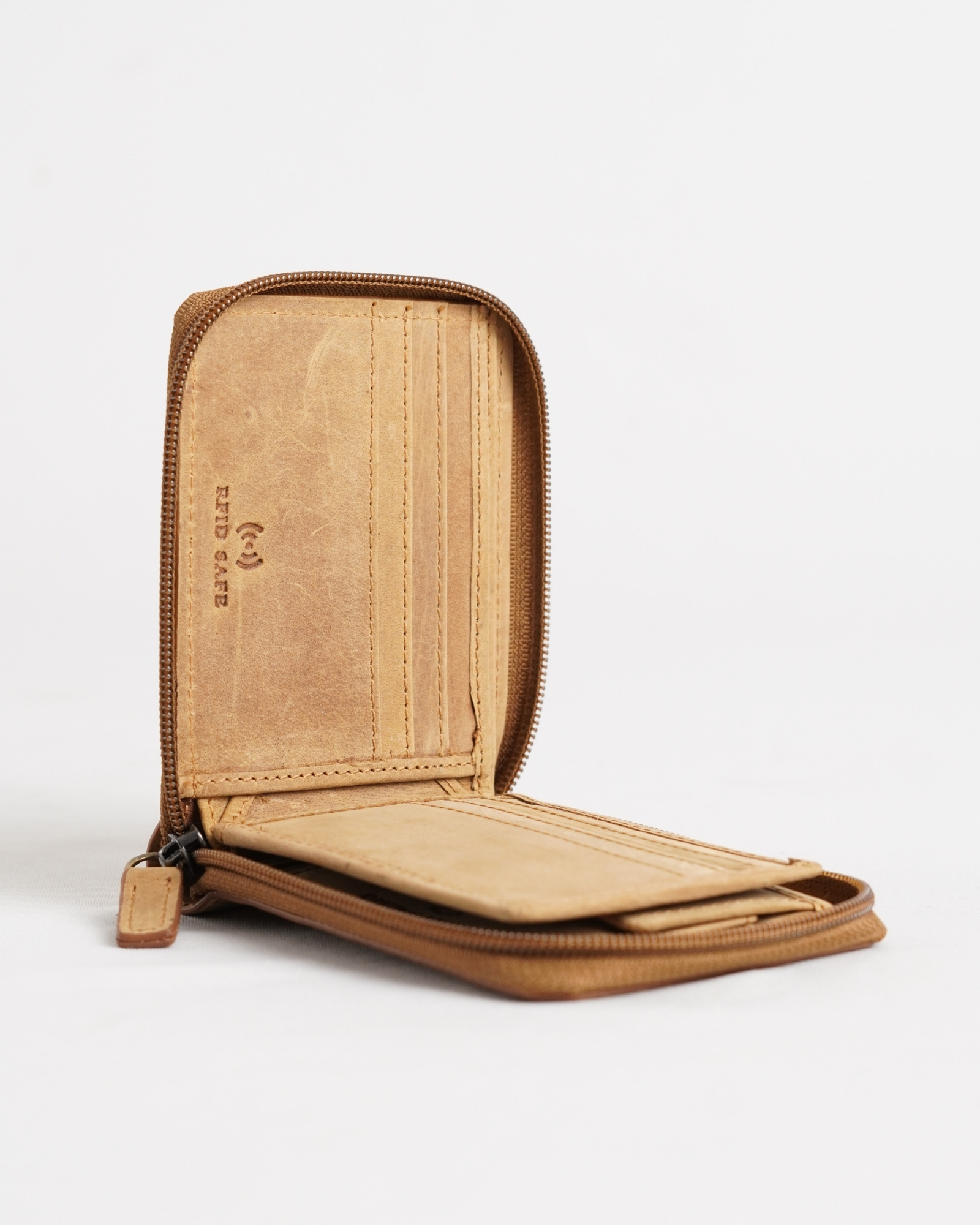 Tokyo (Wild Life Edition) Men’s Original Leather Wallet - Rugged Tan - Lion - Image 4