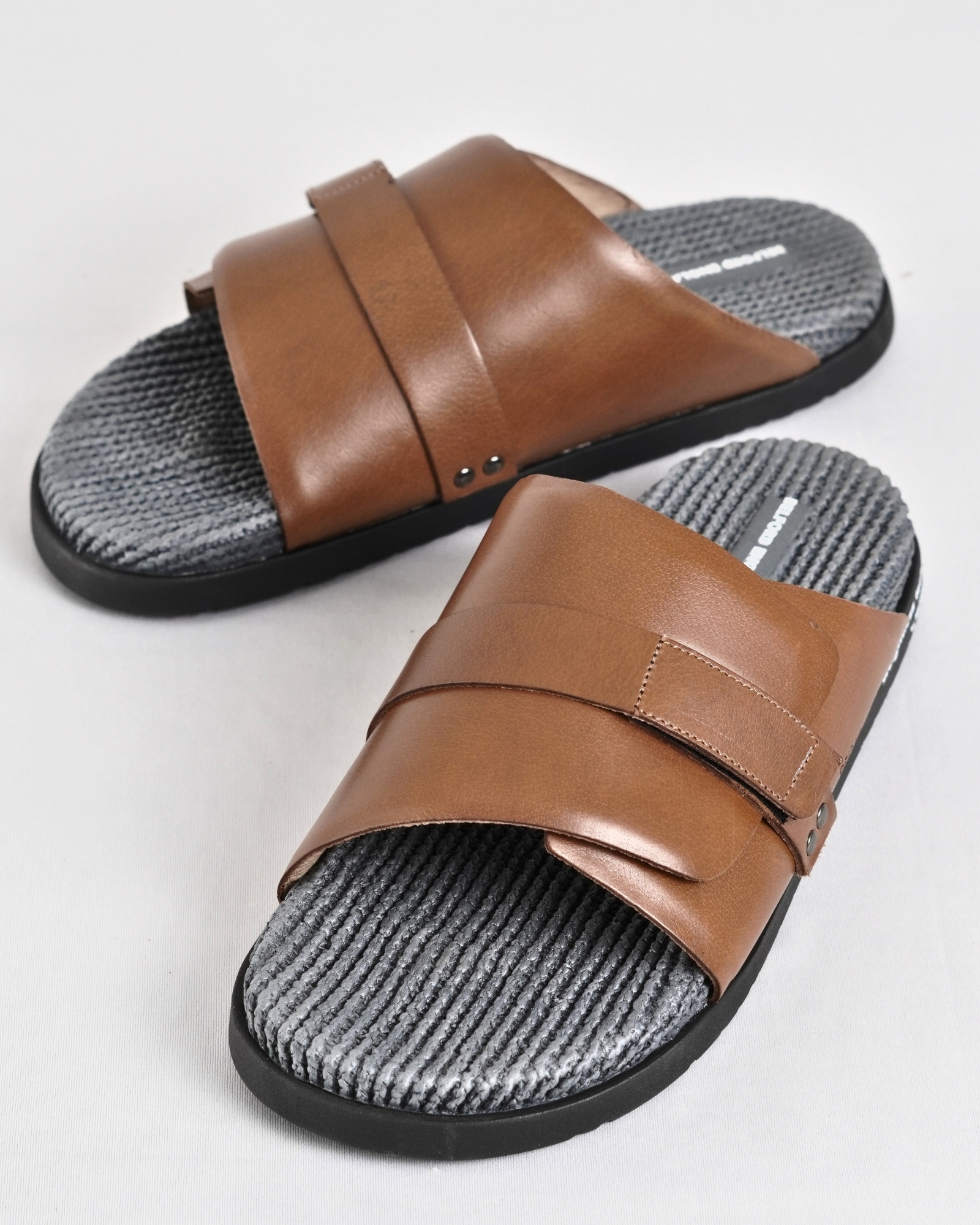 German Men’s Original Leather Slipper - Weightless Sole - 6 - Image 3