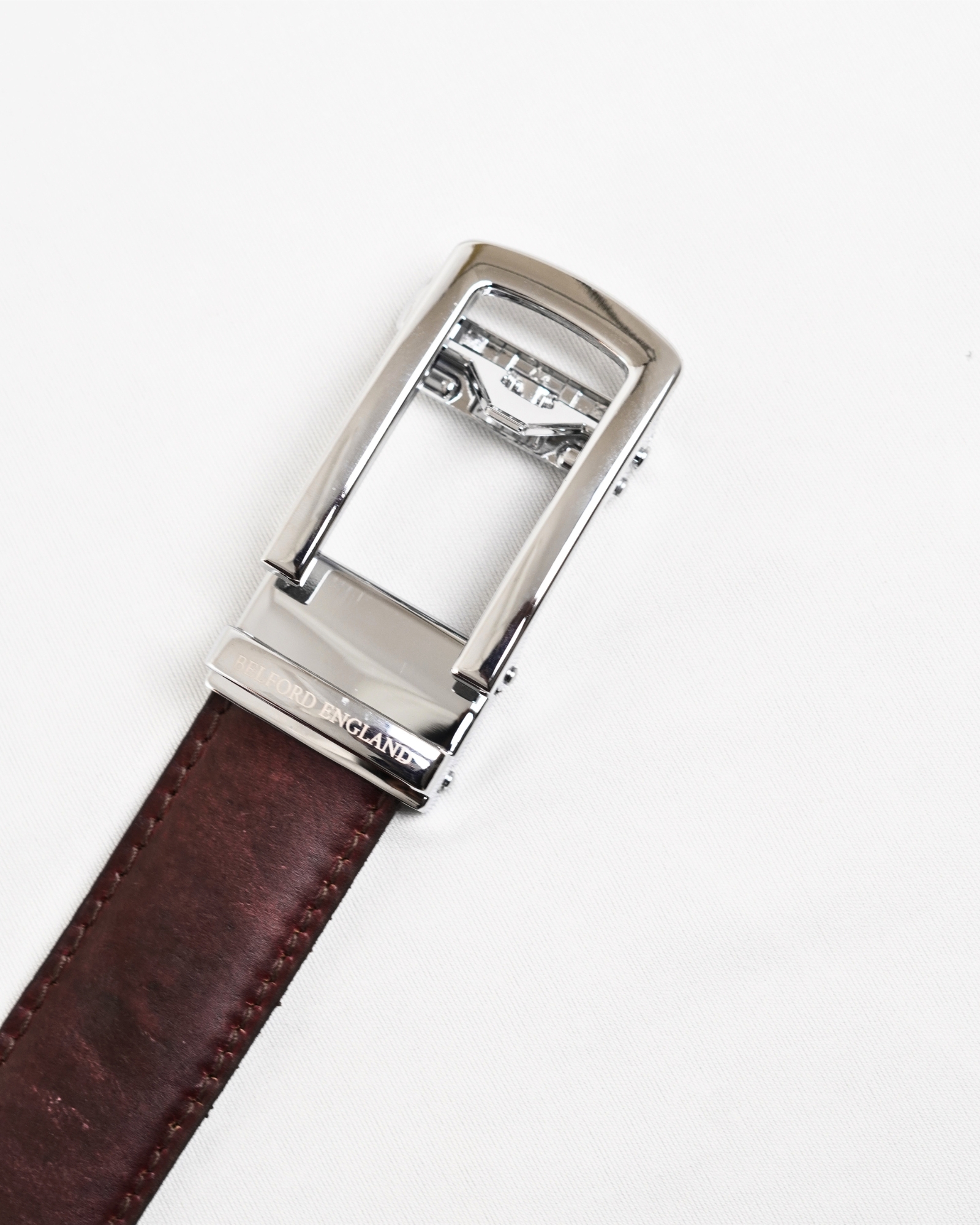 Oxford Men's Original Leather Belt  (Burgundy Blend) - 28-44 - Image 6