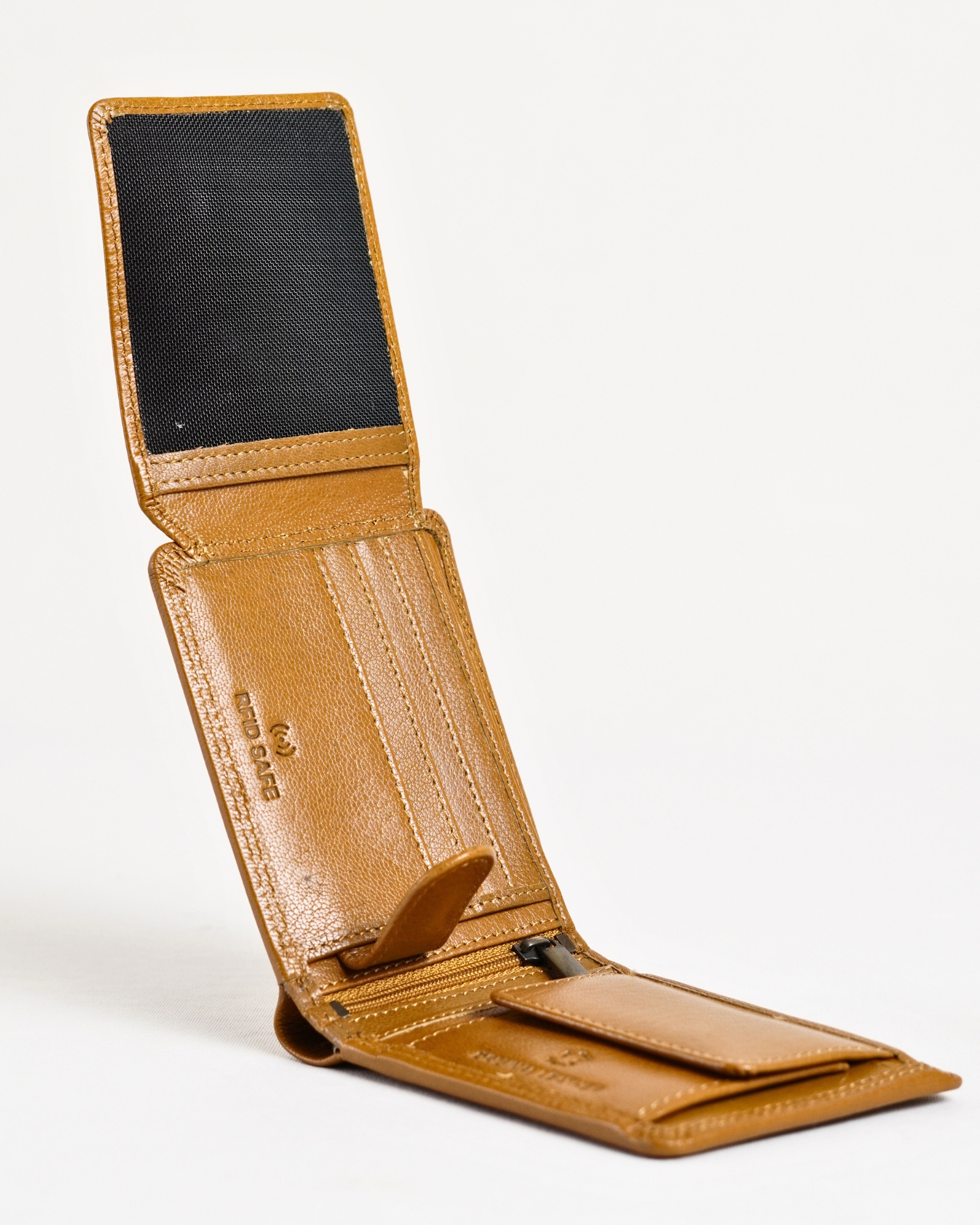 Cambridge - Men’s Original Leather Wallet (Rich Tan) - Image 3
