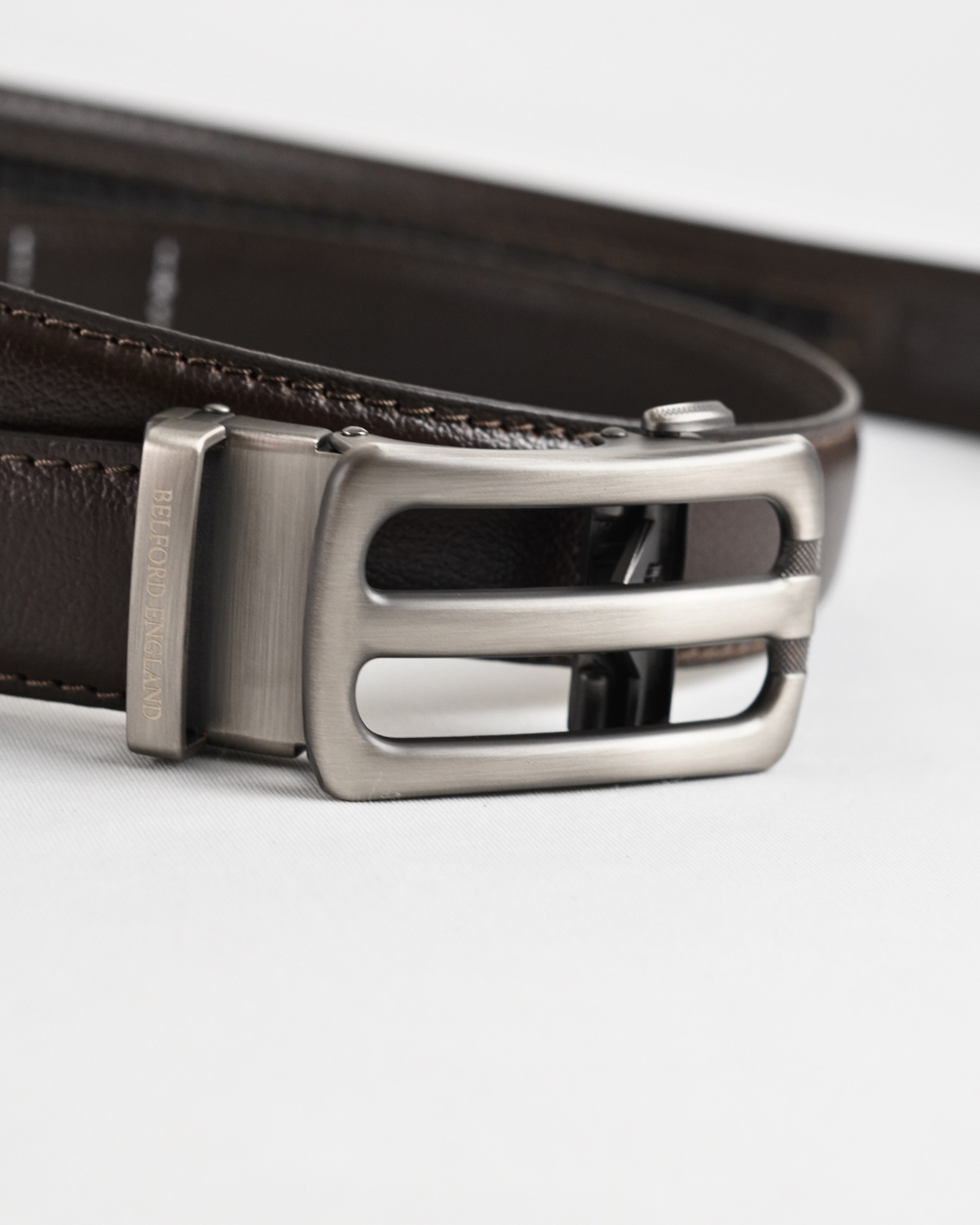 Manchester Men's Original Leather Autolock Belt (Brown) - 28-44 - Image 7