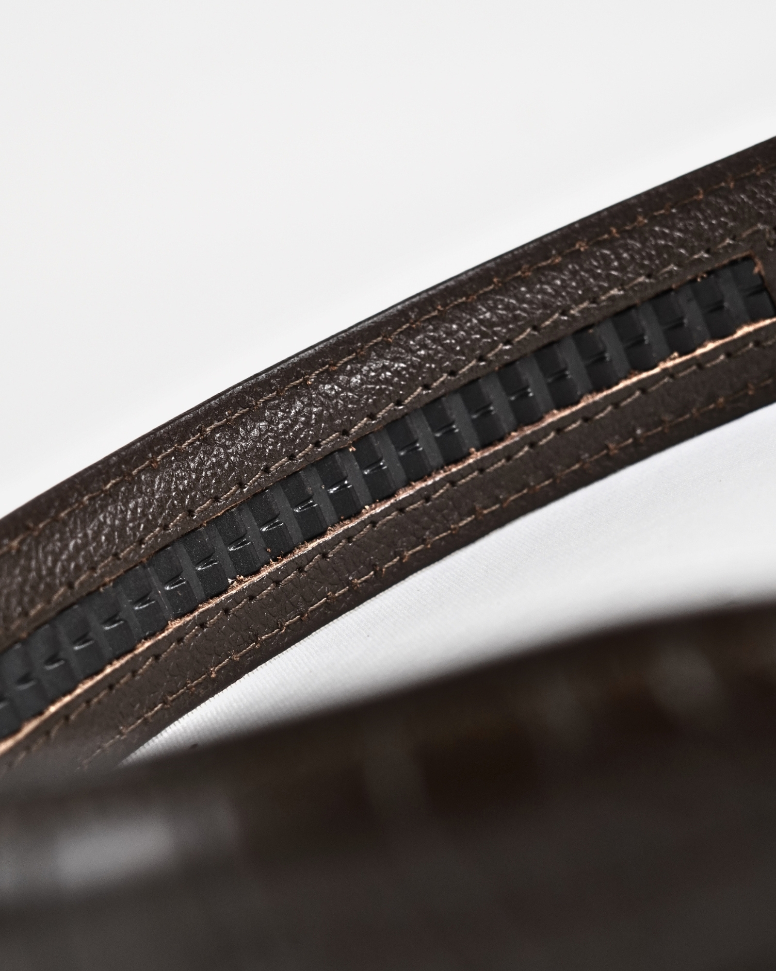 Paris Men's Original Leather Autolock Belt  (Croco Brown) - 28-44 - Image 7