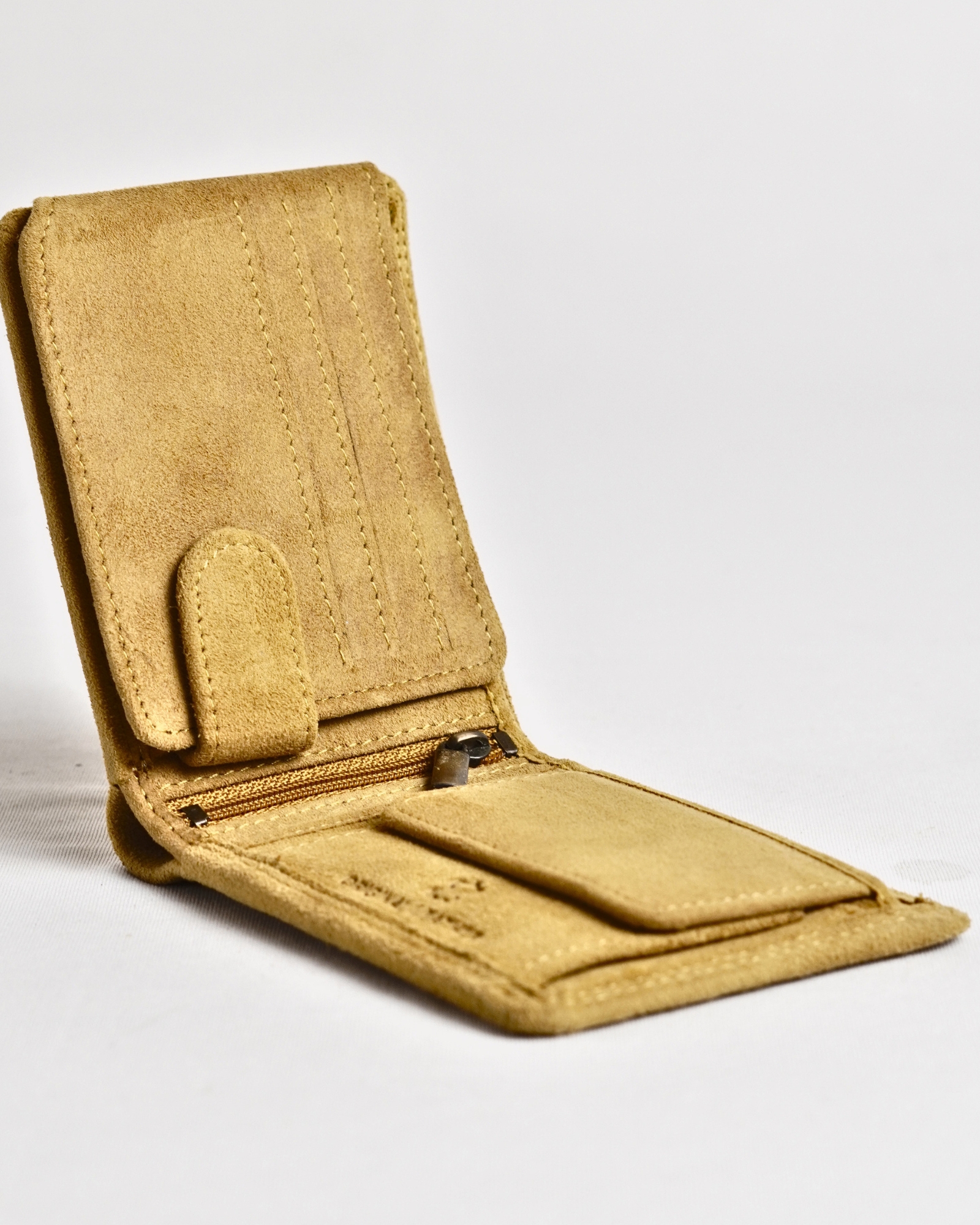 Cambridge Men’s Original Leather Wallet (Suede Biege) - Image 3