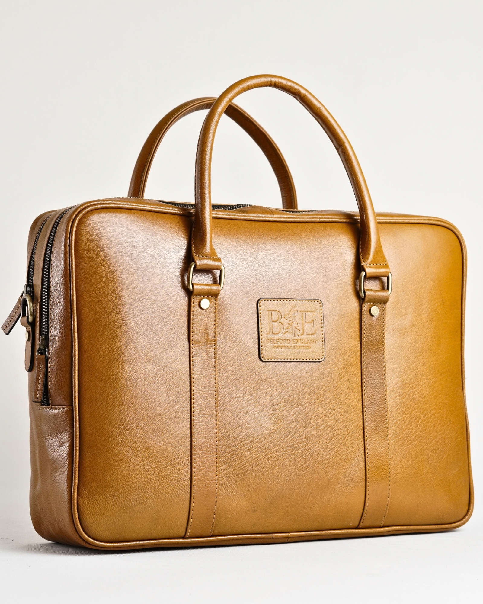 Executive Men's Original Leather Briefcase  (Rich Tan)