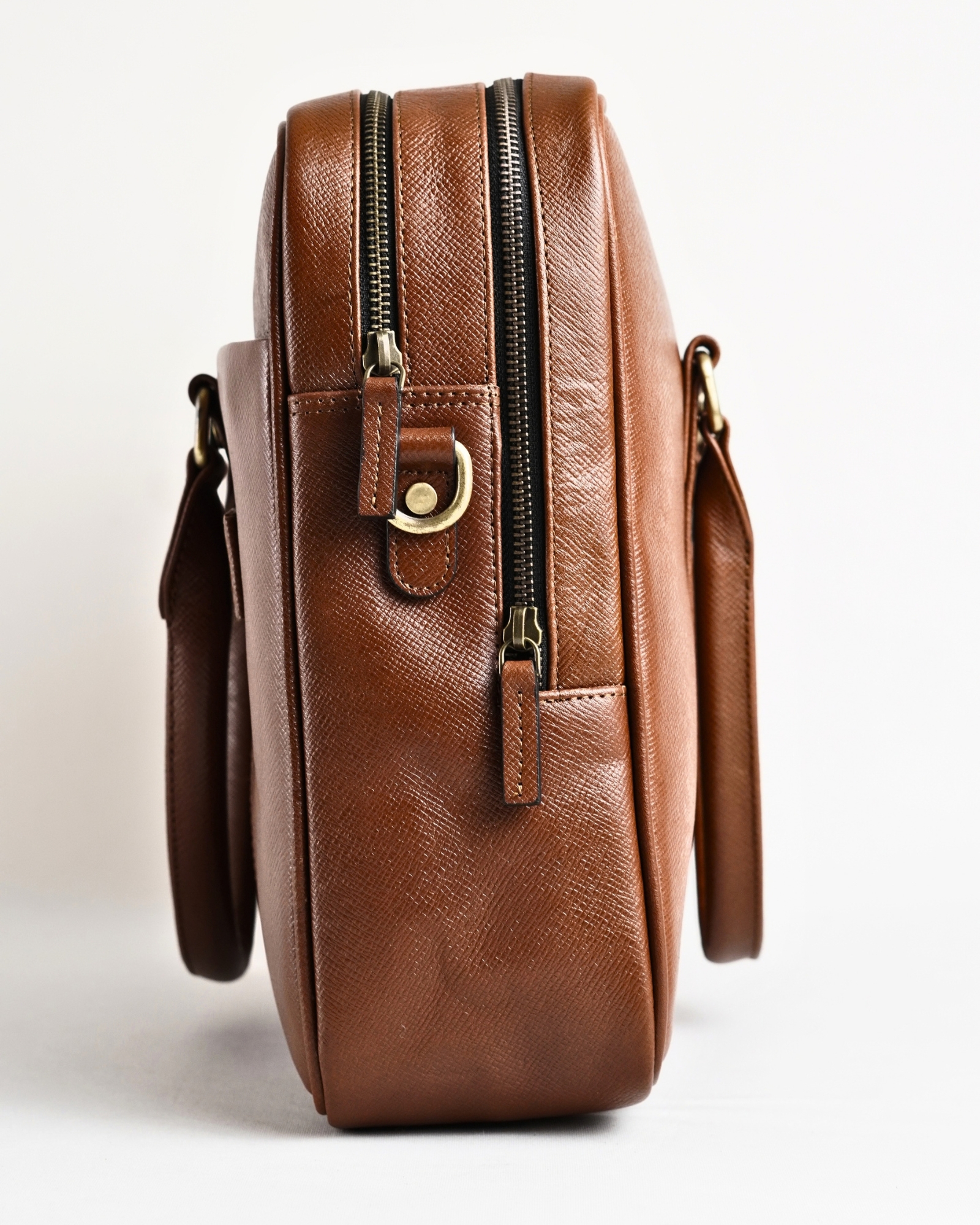 Executive Men's Original Leather Briefcase  (Saffiano Brown) - Image 5