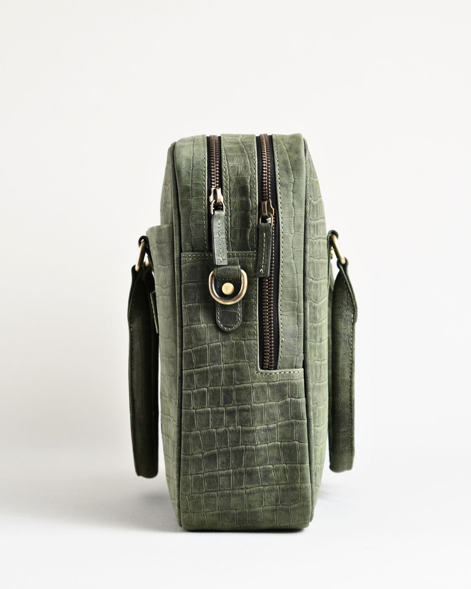 Executive Men's Original Leather Briefcase  (Croco Rugged green) - Image 4