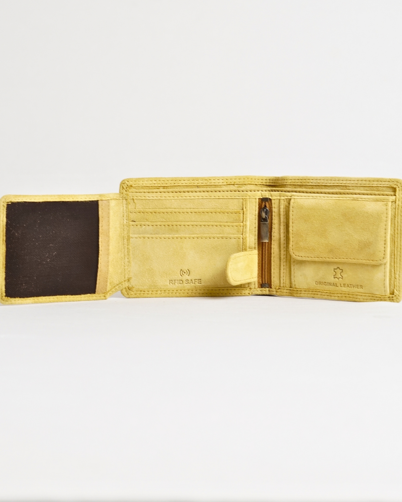 Cambridge Men’s Original Leather Wallet (Suede Tan) - Image 3