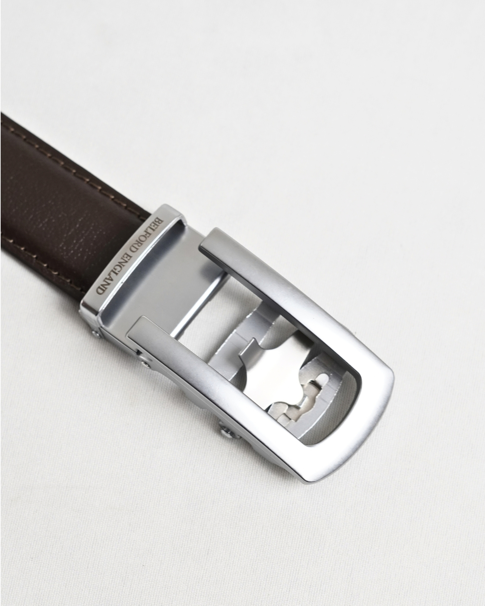 Oxford Men's Original Leather Belt  (Brown) - 28-44 - Image 8