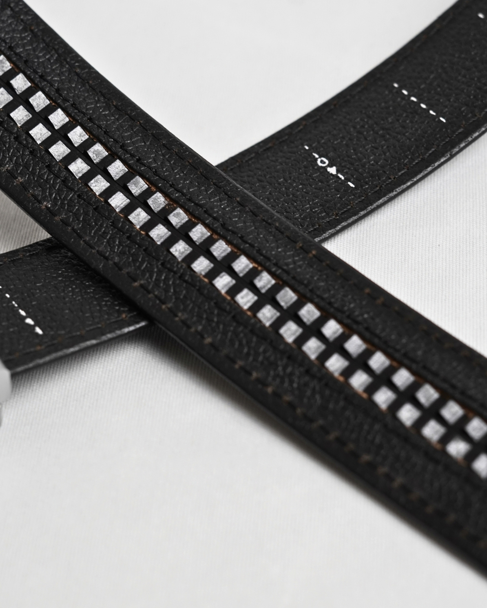 Oxford Men's Original Leather Belt  (Croco Black) - 28-44 - Image 8