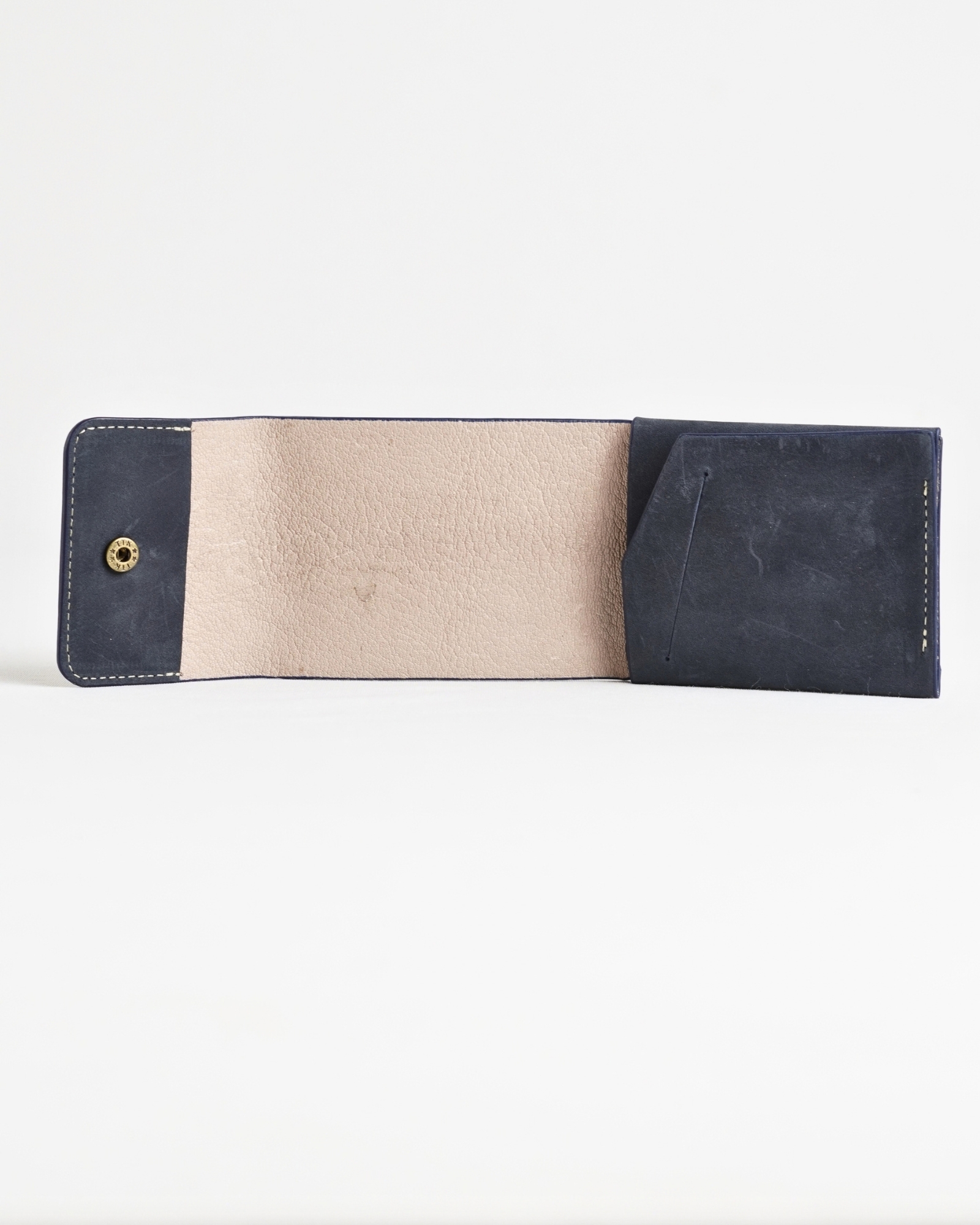Milton - Men’s Original Leather Minimalist Wallet (Rugged Blue) - Image 5