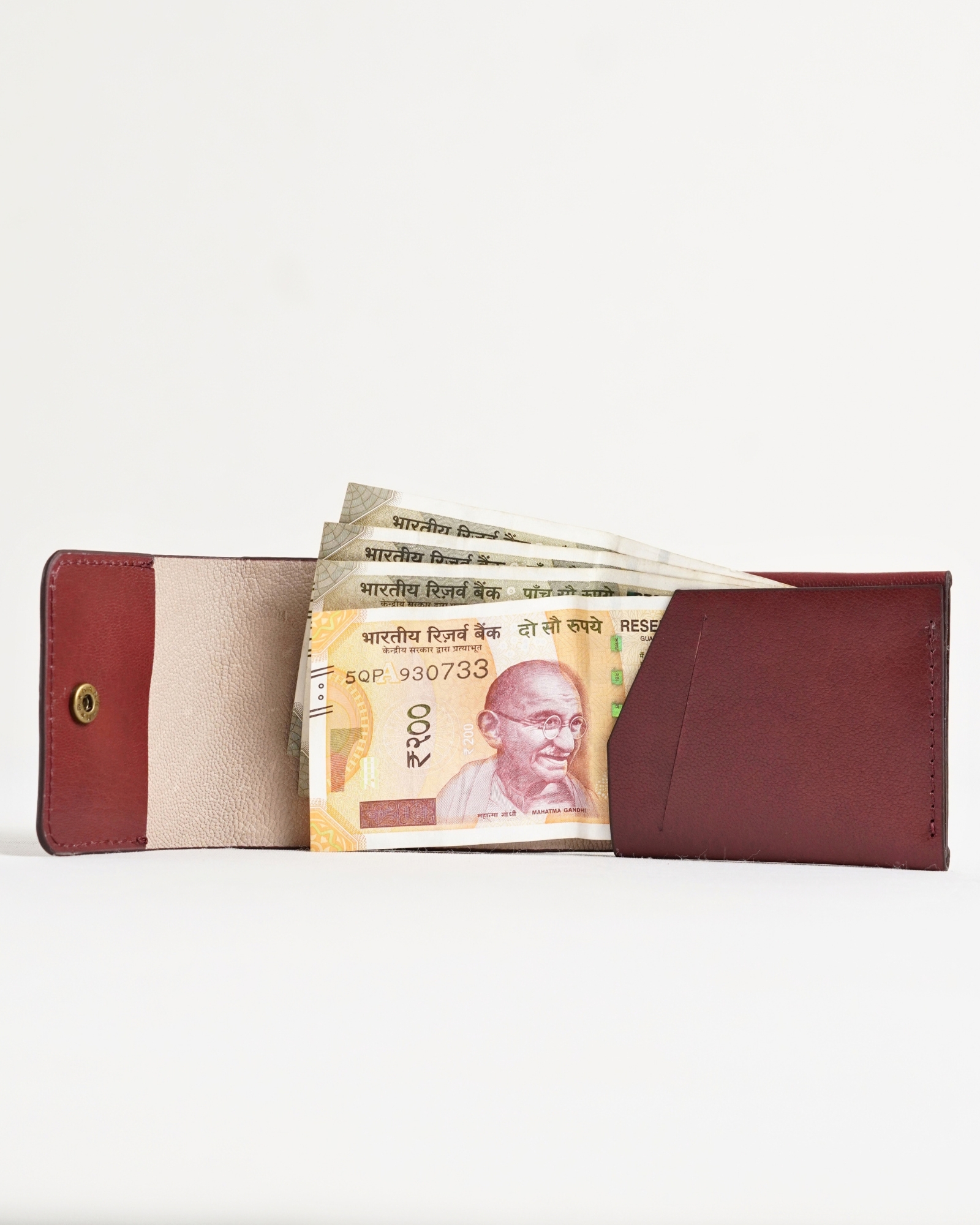 Milton - Men’s Original Leather Minimalist Wallet (Luxury Cherry) - Image 5