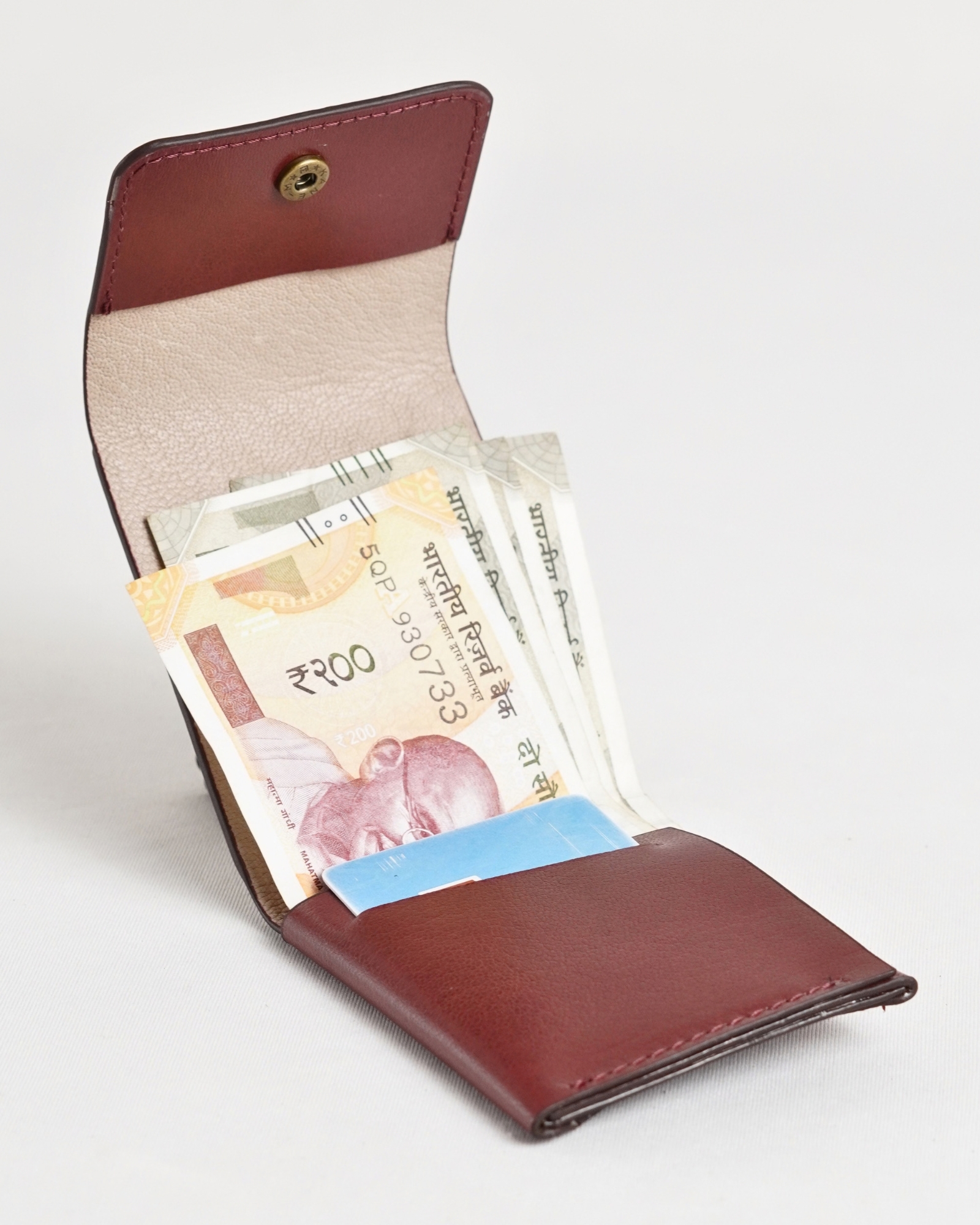Milton - Men’s Original Leather Minimalist Wallet (Luxury Cherry) - Image 6