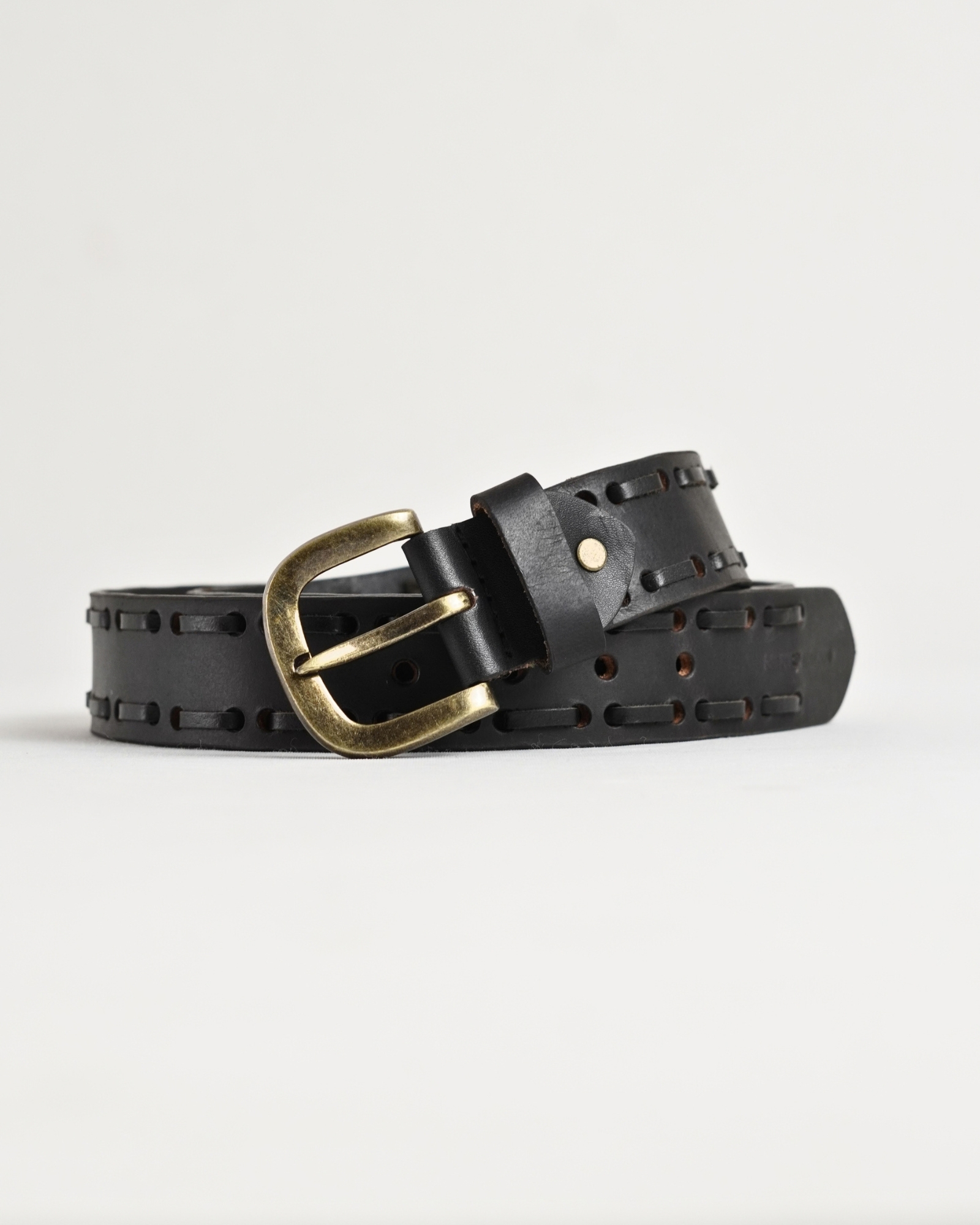 Great Britain - Men's Original Leather Belt  (Vintage Black) - 28-44 - Image 5