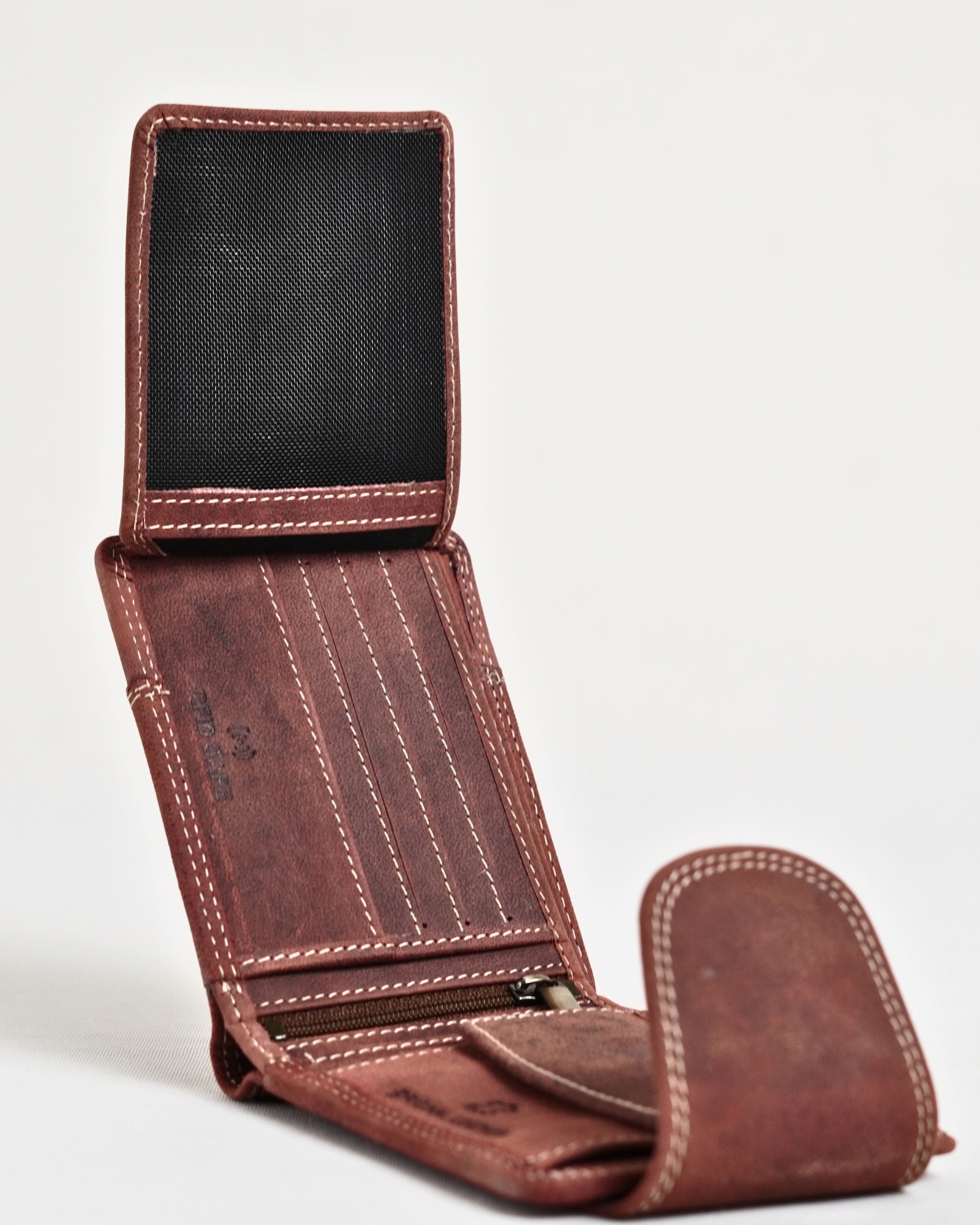Derby - Men’s Original Leather Wallet (Vintage Brown) - Image 3