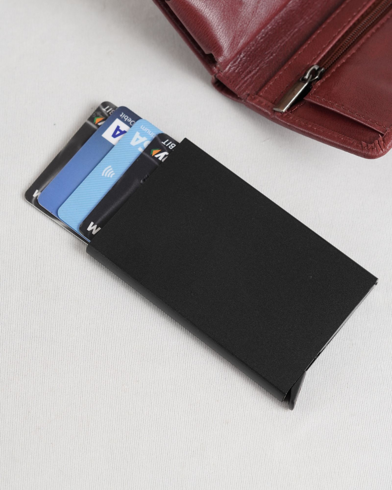 Detroit - Men’s Original Leather [Smart Card Pop UP] Wallet (Brown & Cherry Blend) - Image 3