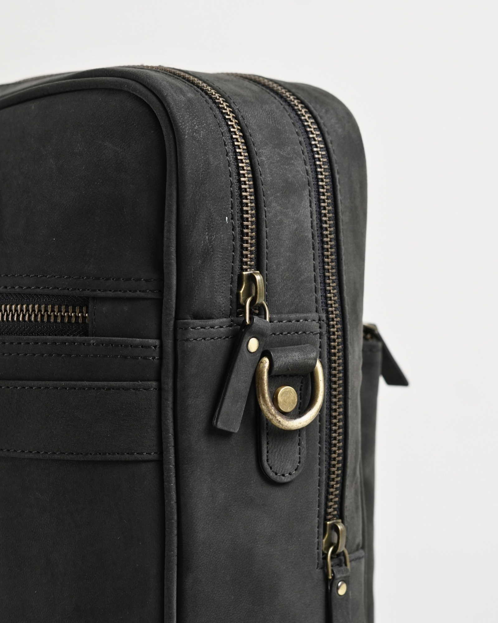 Crown Edition - Men's Original Leather Briefcase (Rugged Black) - Image 6