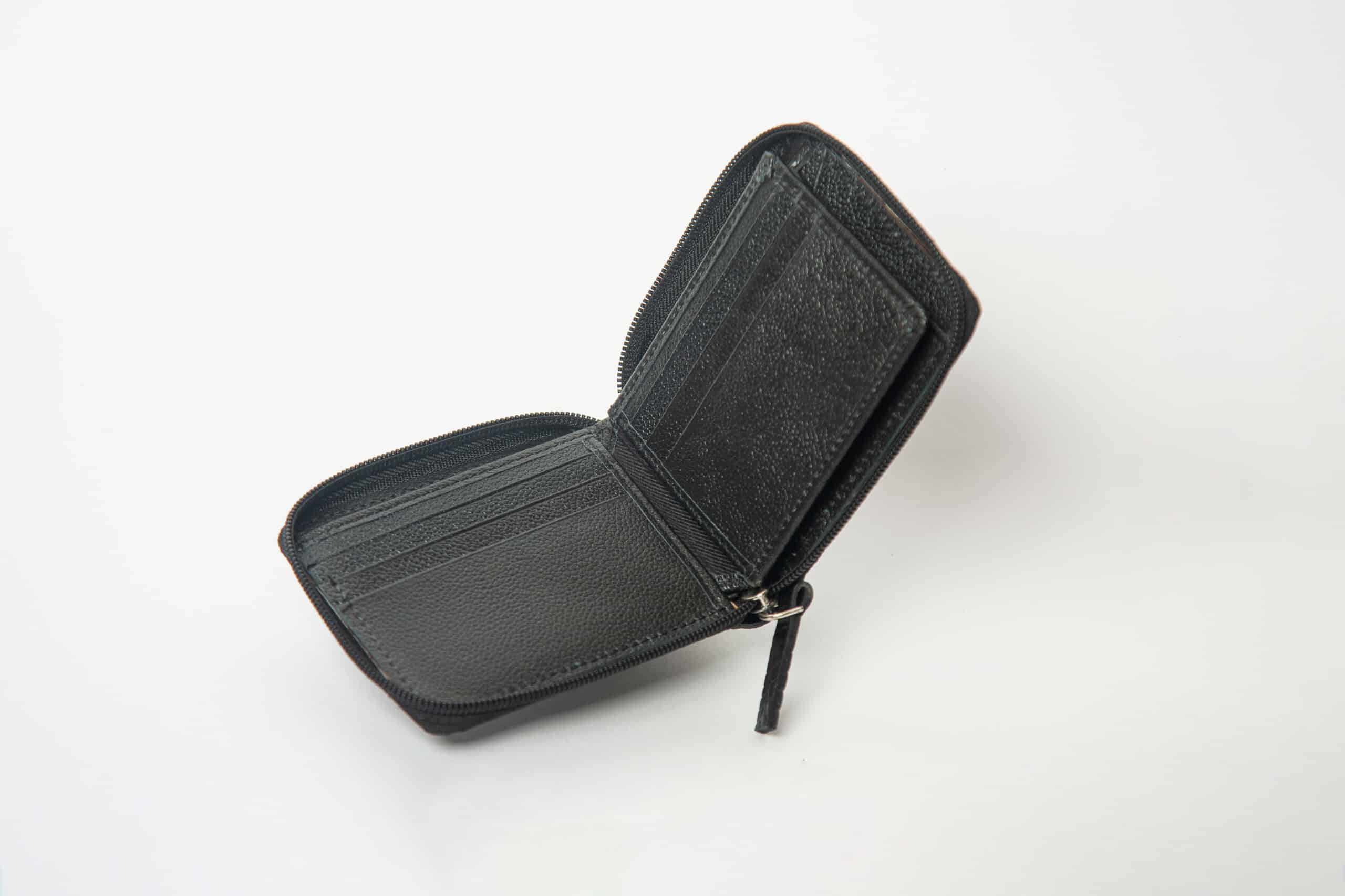 Rugged Q7 Men’s Original Leather Zipper Wallet (HARD LEATHER) - Image 4