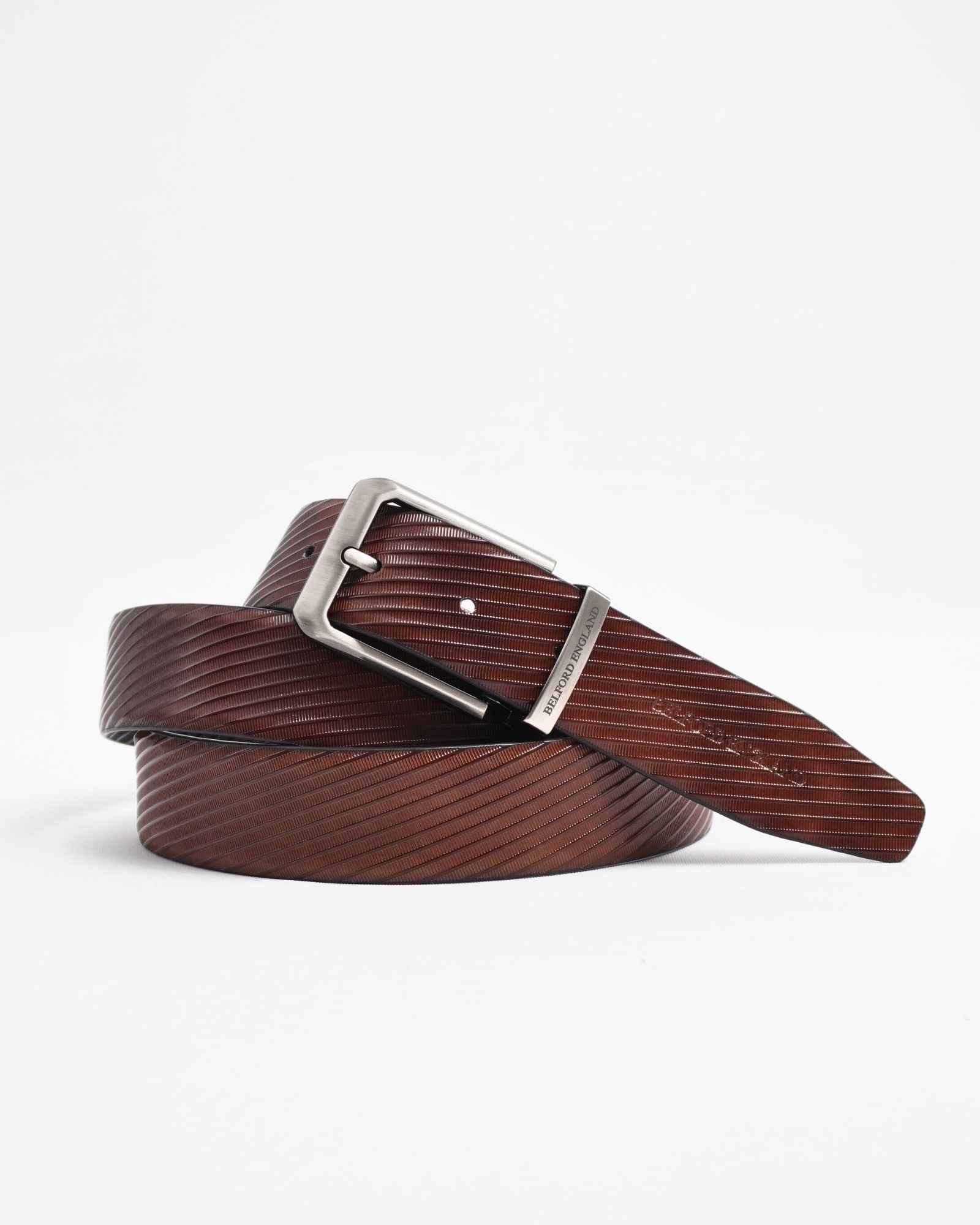 Luton Men's Original Leather Belt  Reversible (Black & Brown) - 28-44 - Image 2