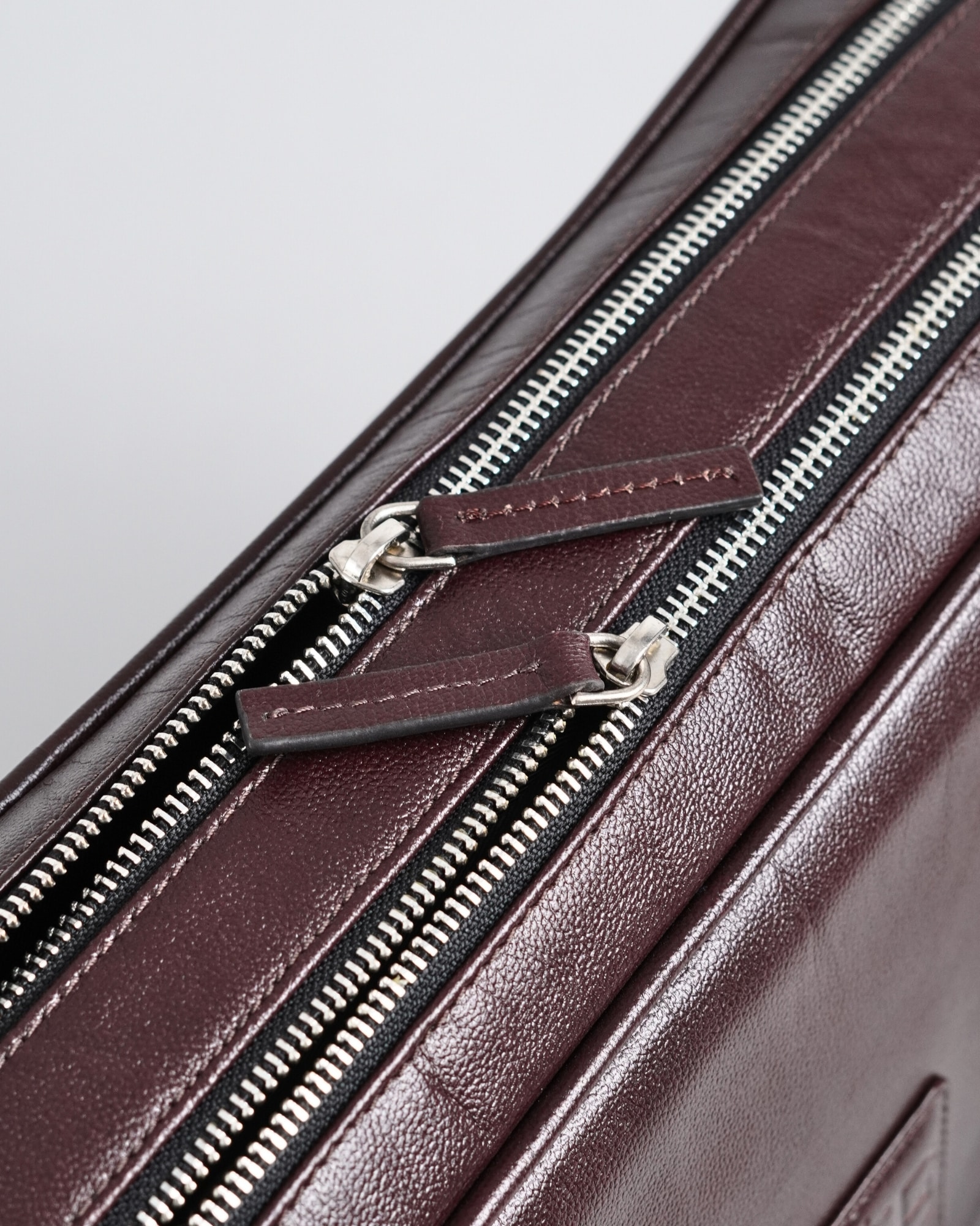 Executive Men's 100% Original Leather Large Briefcase - Cherry - Image 8