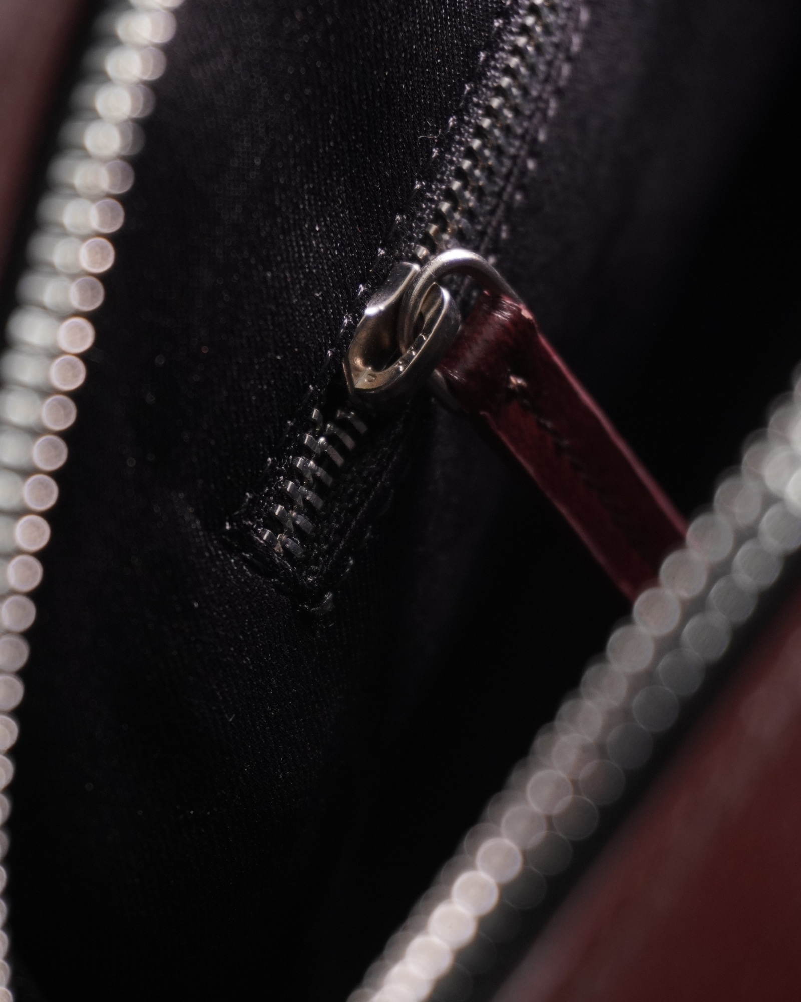 Executive Men's 100% Original Leather Large Briefcase - Rich Brown - Image 9