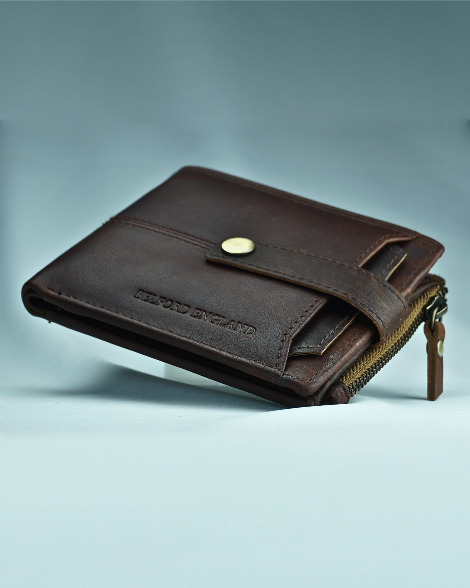 Columbus Men’s Original Leather Wallet Vintage Edition (Brown) - Image 2