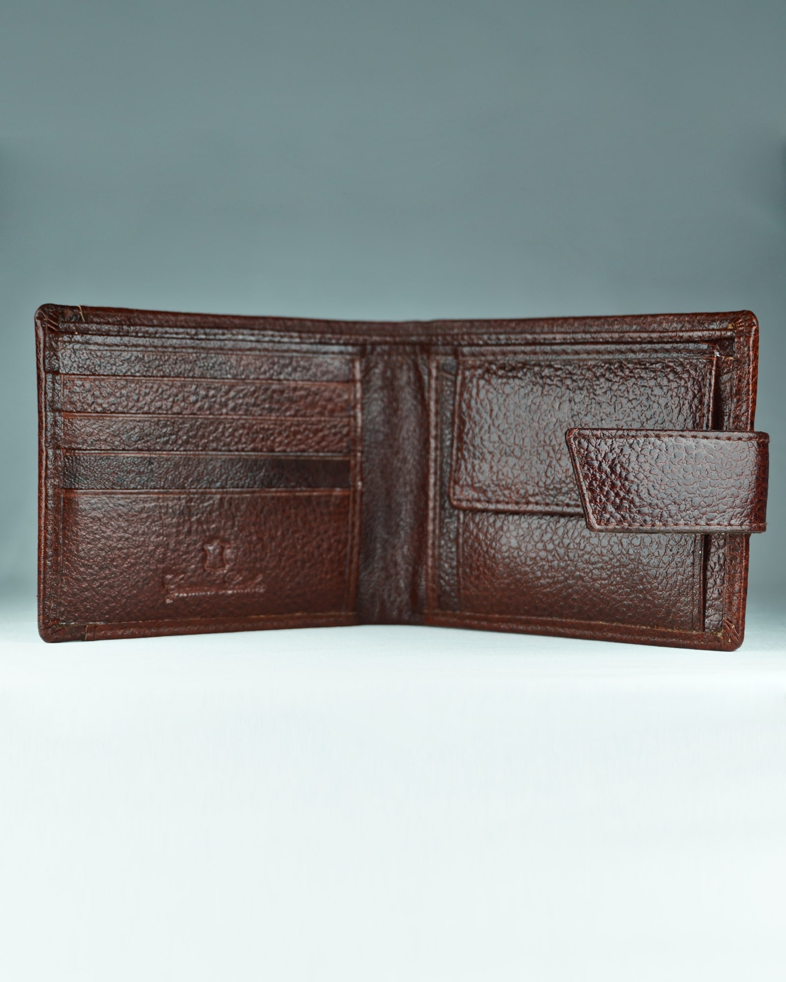 Richmond Men’s Original Leather Wallet (Cherry Blend) - Image 3