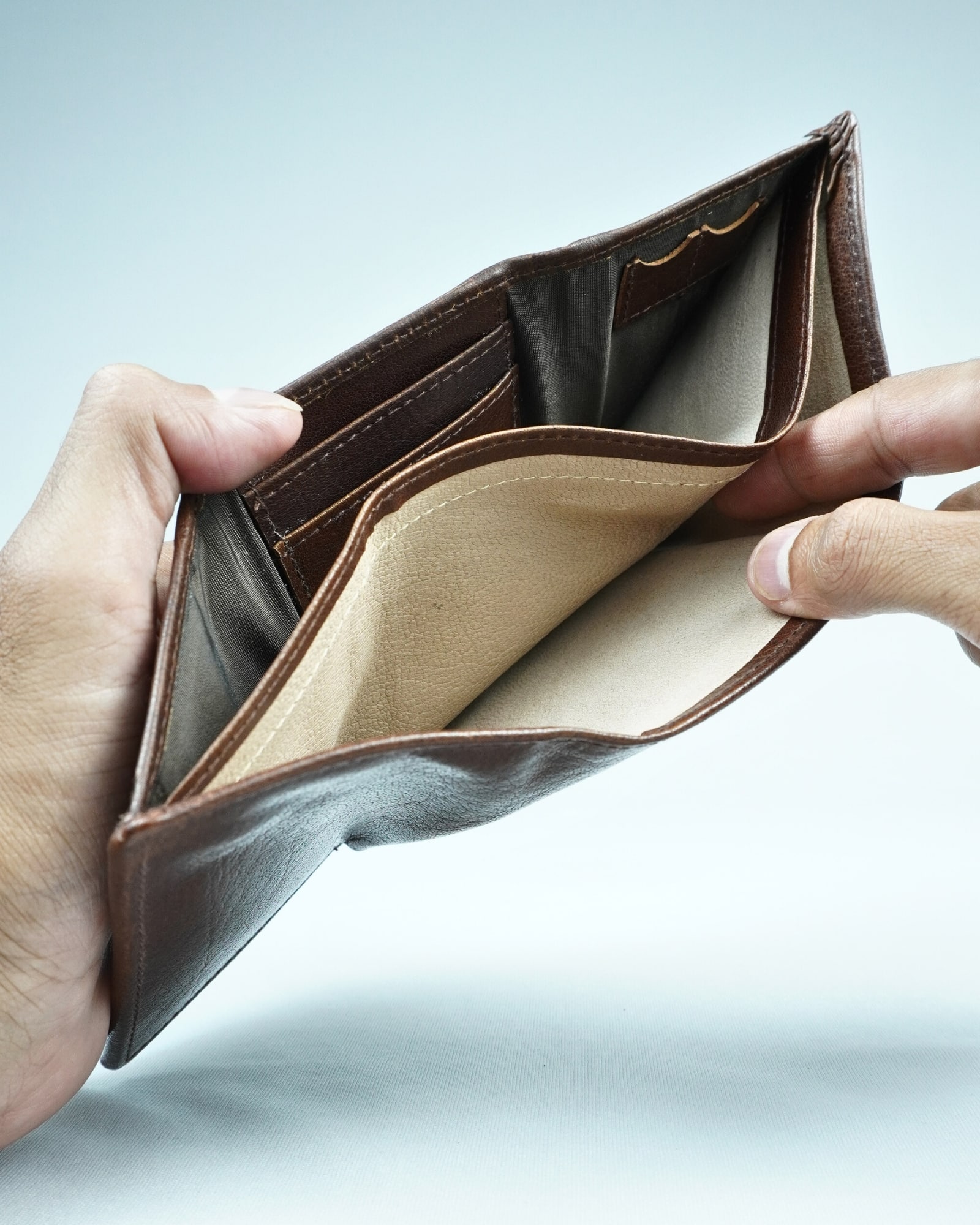 Britian - Men’s Original Leather Tri-Fold Wallet - Dark Brown - Image 2