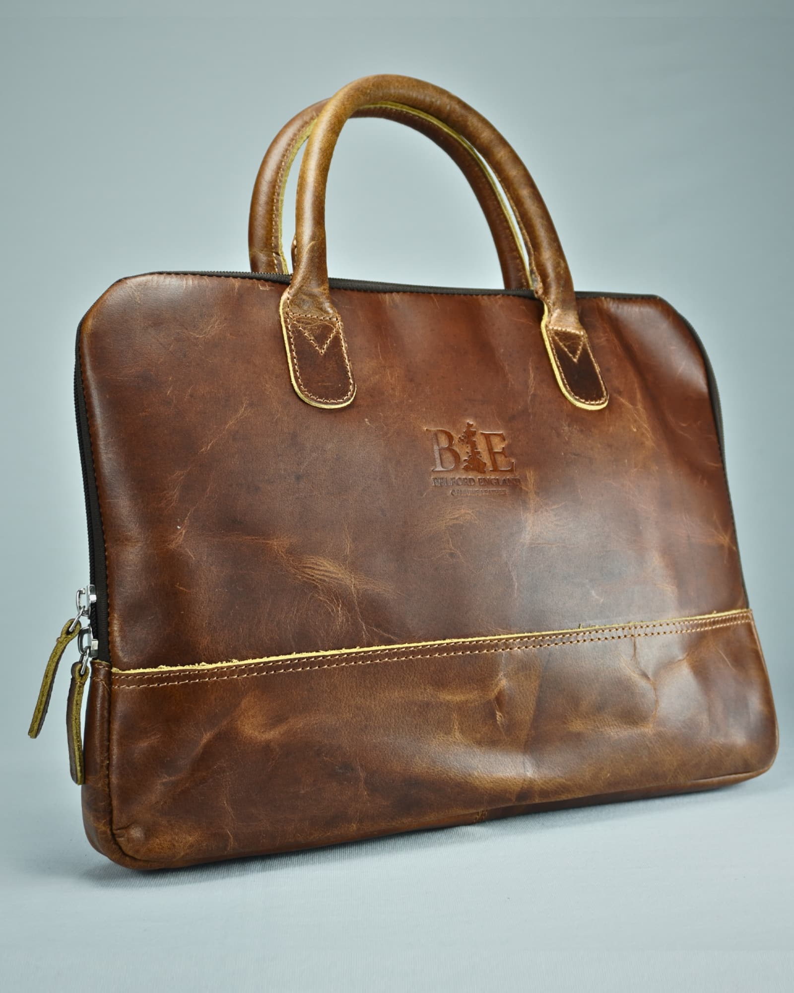 Executive Sleek Series - Men's Original Leather Laptop Bag (Tan) - Image 3