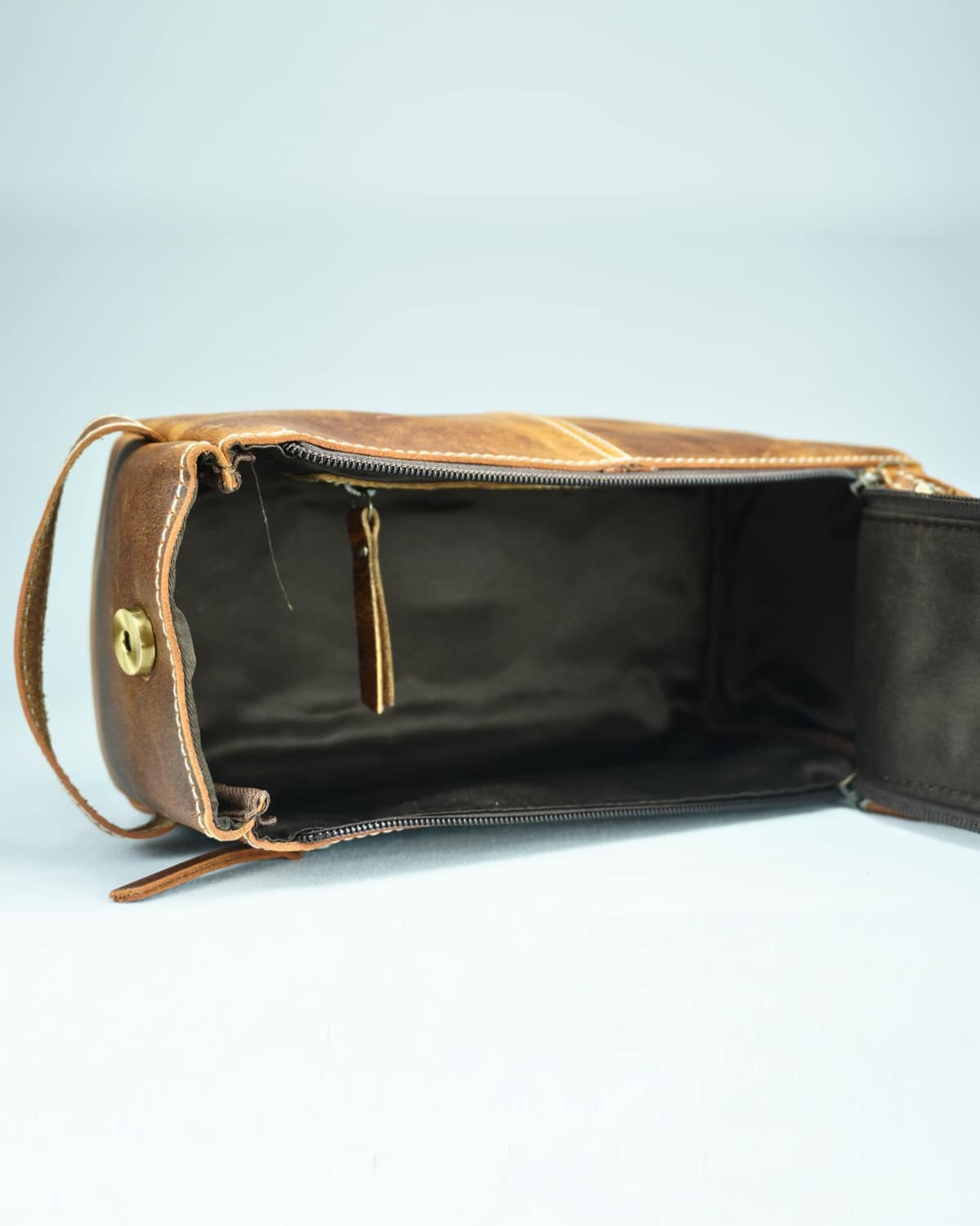 Bristol -  Original Leather Dopp Kit (Rustic Brown) - Image 6