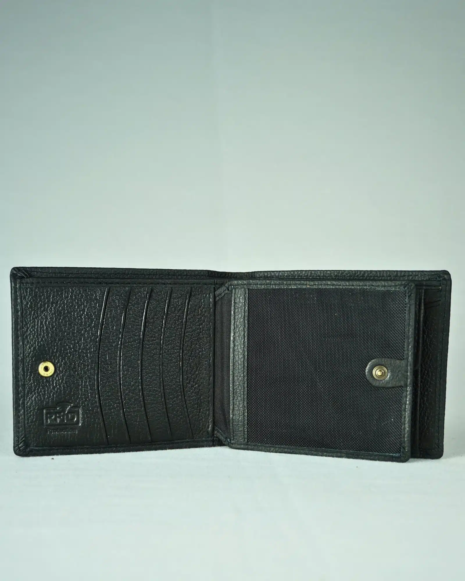 Chester - Men’s Original Leather Wallet (With 10 Card Slots) - Black - Image 3