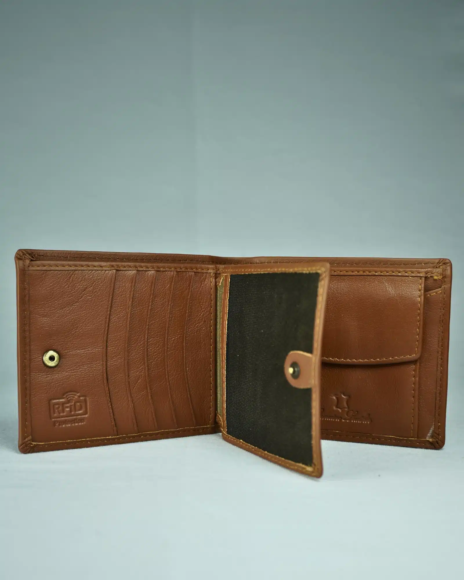 Chester - Men’s Original Leather Wallet (With 10 Card Slots) - Tan - Image 3