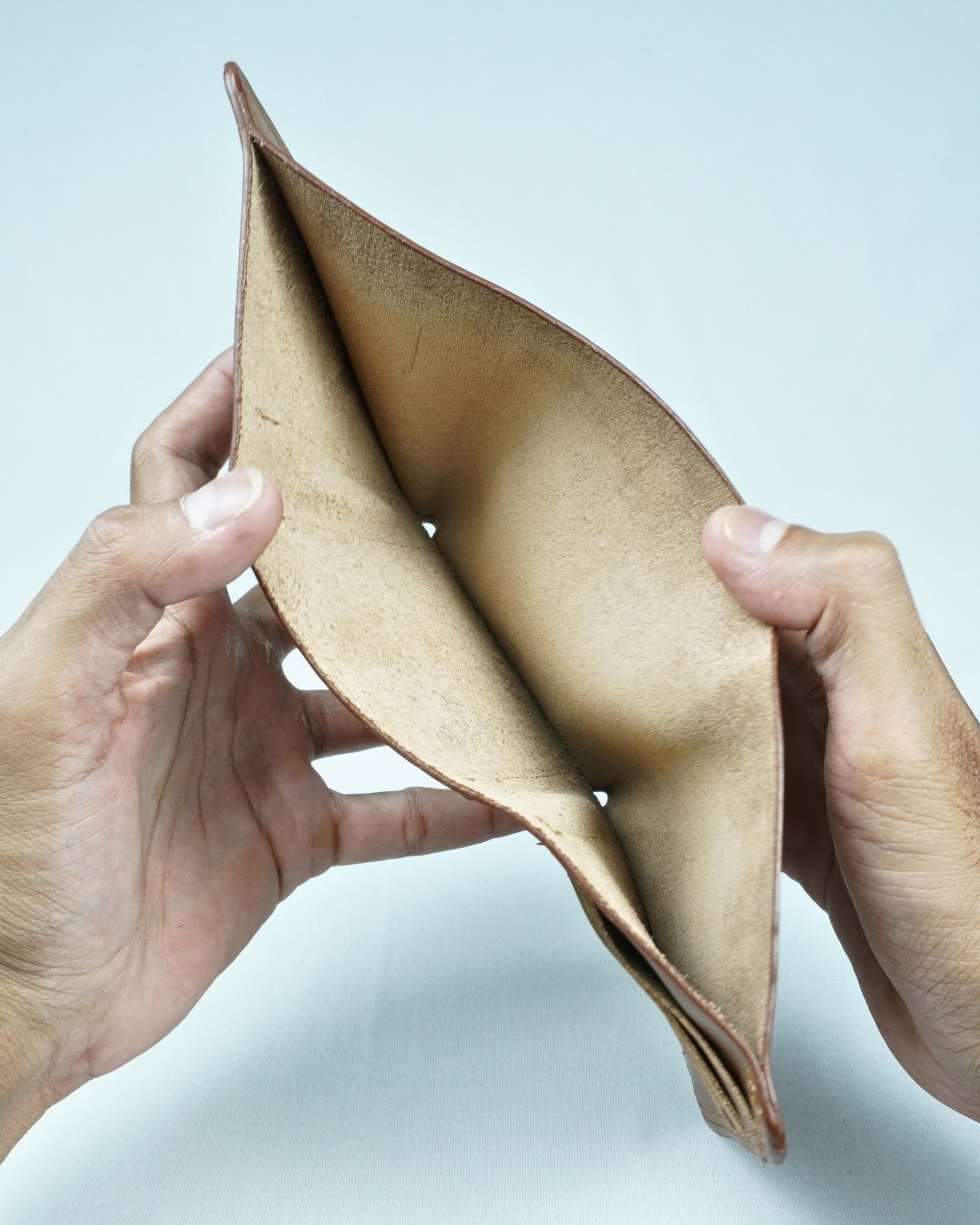 Enfield - Men’s Original Leather Tri-Fold Wallet (Vintage Tan) - Image 3