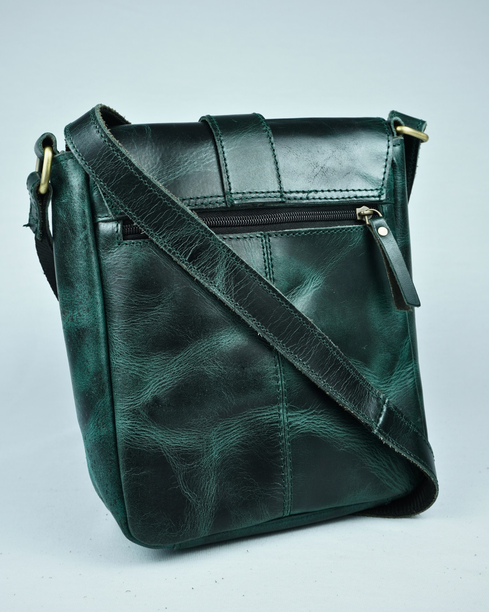 Emerald Original Leather Sling Messenger Bag  (Multipurpose  Bag) - Image 5