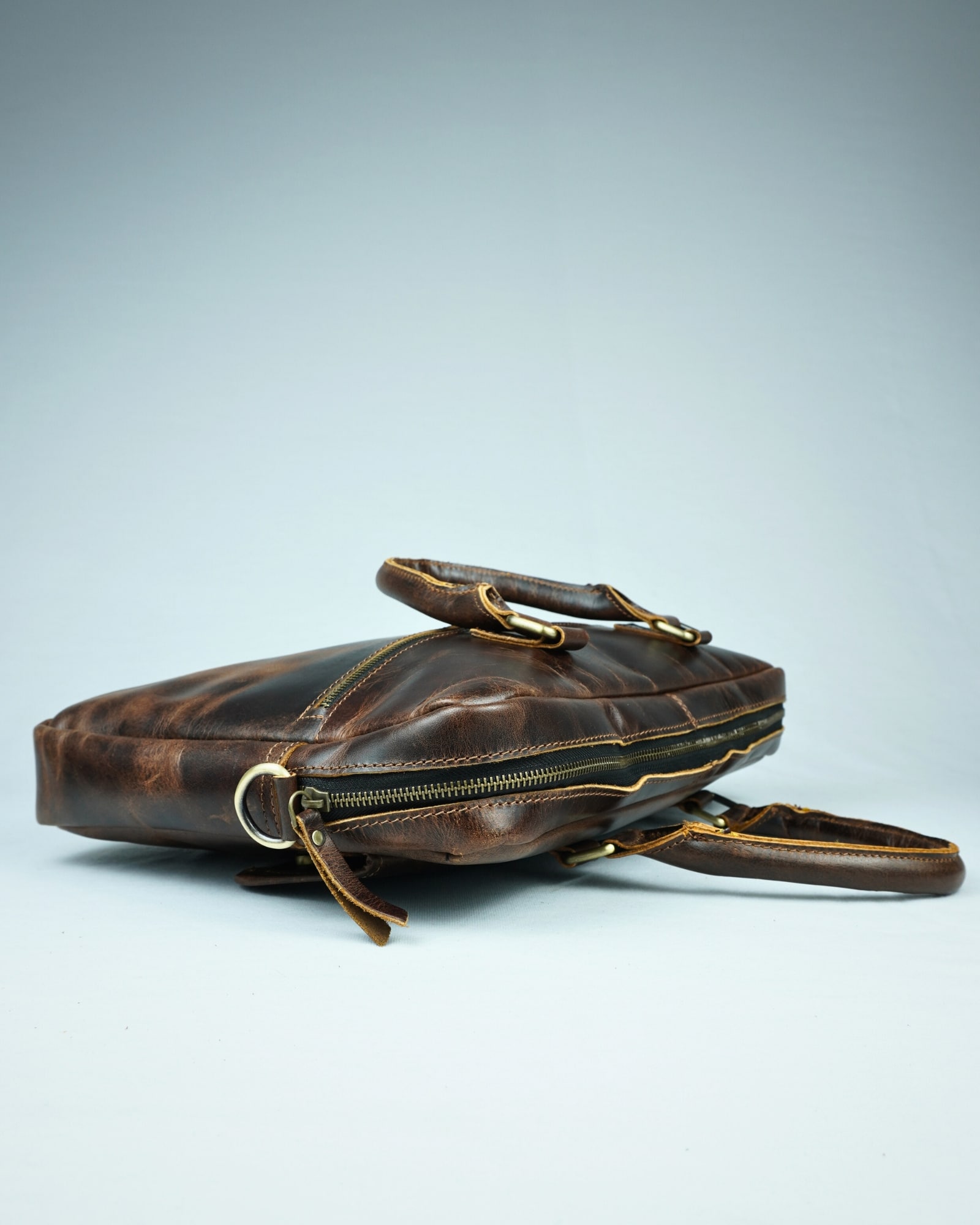 Executive Men's Original Leather Laptop Bag (Vintage Brown) - Image 5