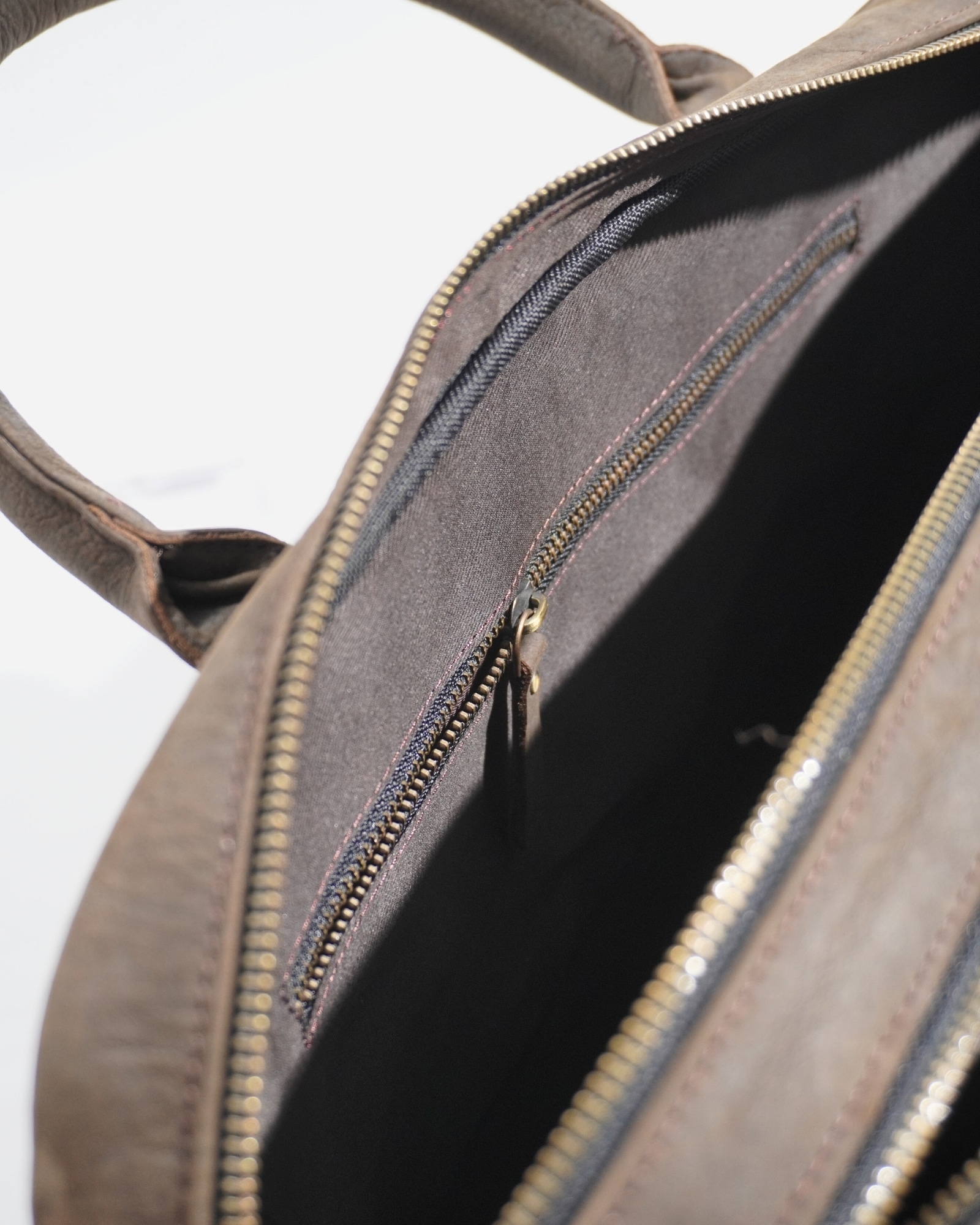 Crown Edition - Men's Executive 100% Original Leather Large Briefcase - Dark Brown - Image 9