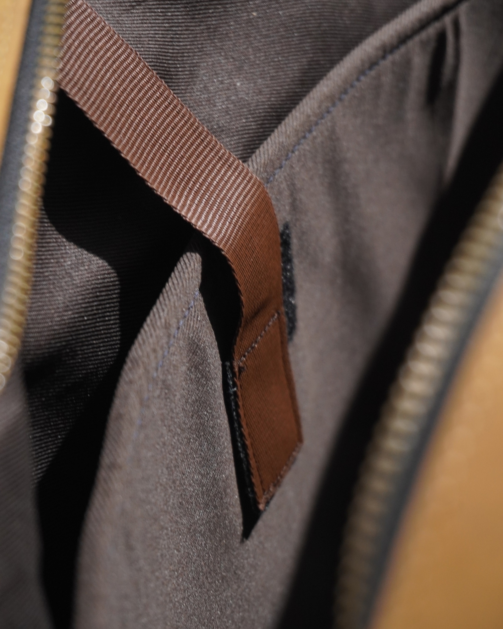 Crown Edition - Men's Executive 100% Original Leather Large Briefcase - Tan - Image 6