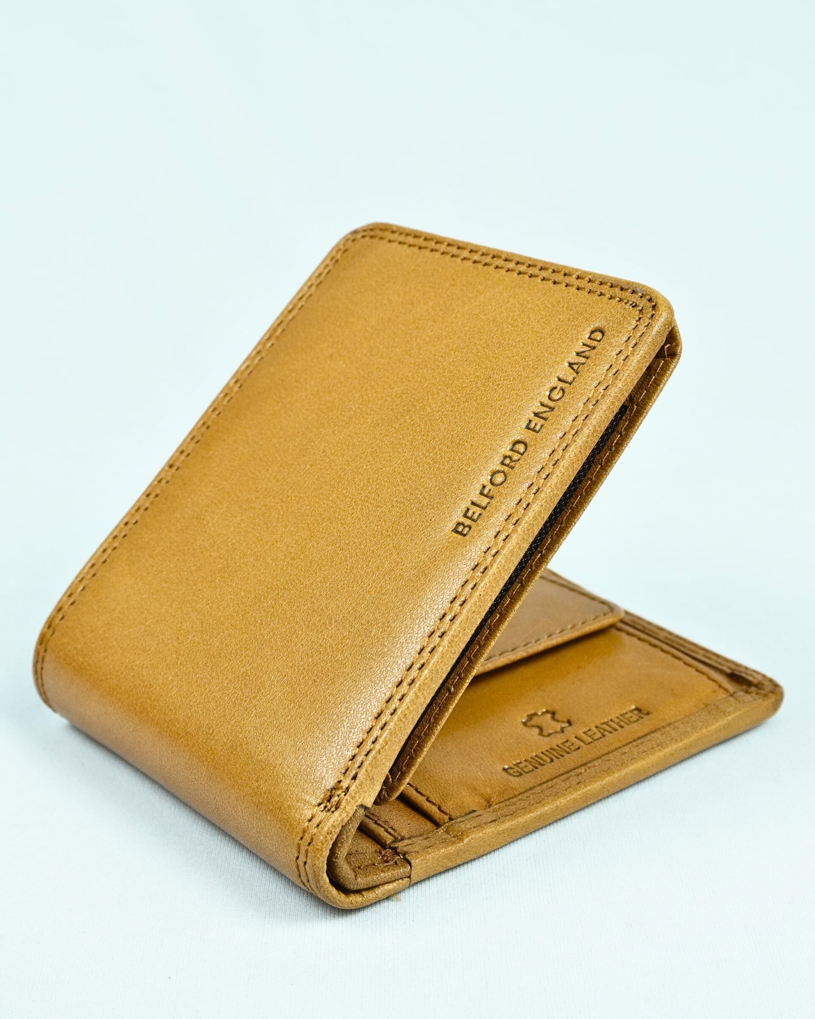 Cambridge - Men’s Original Leather Wallet (Rich Tan)