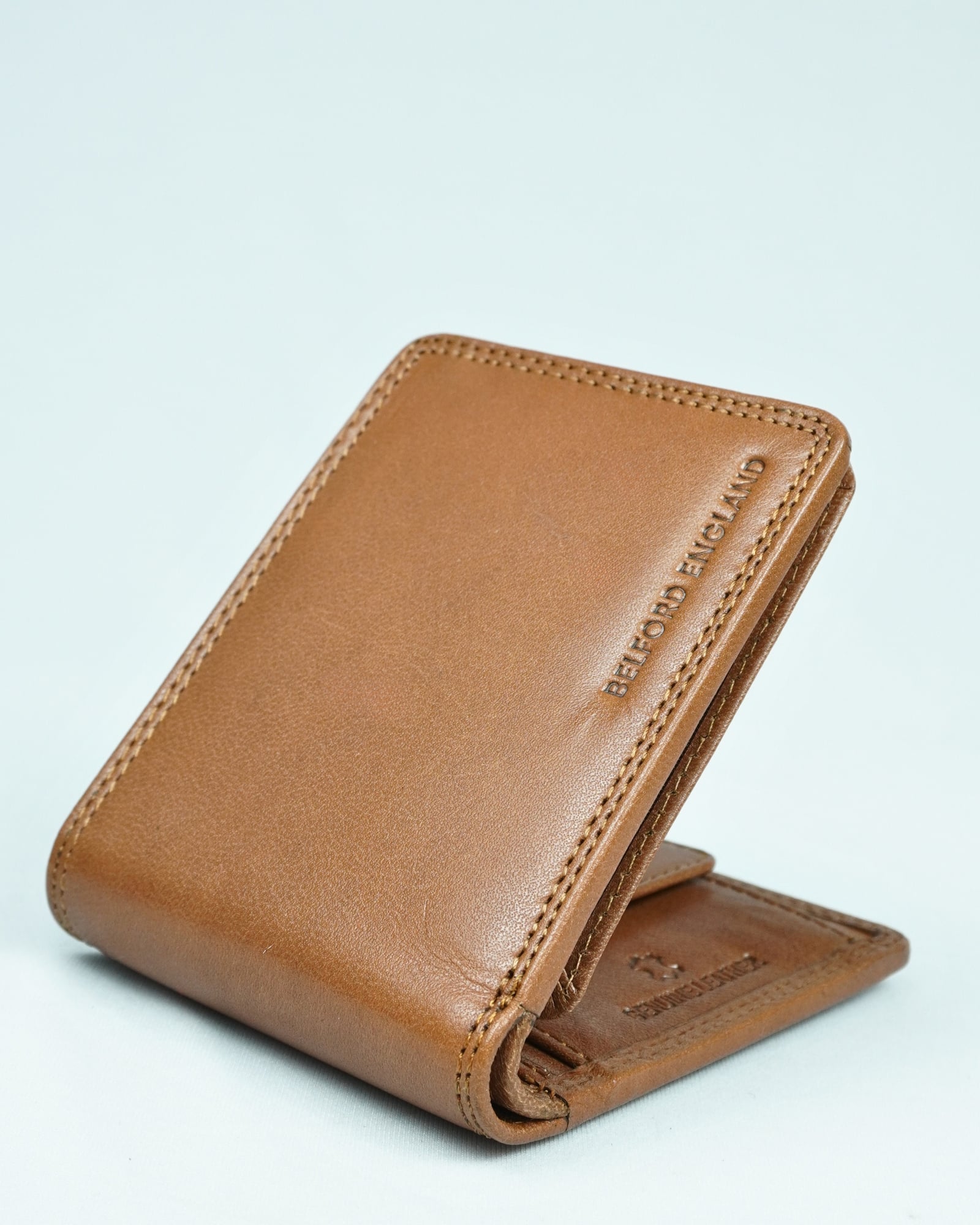 Cambridge - Men’s Original Leather Wallet (Walnut Brown)