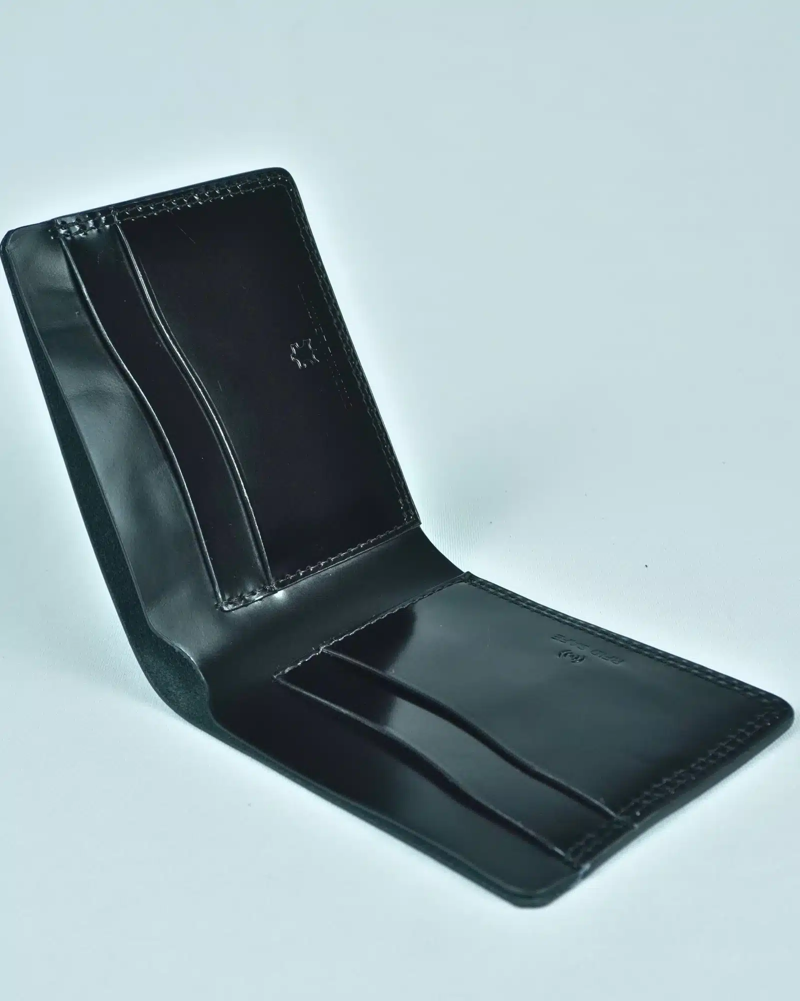 Berlin (Sleek Series) - Men’s Original Leather Wallet (Jet Black)