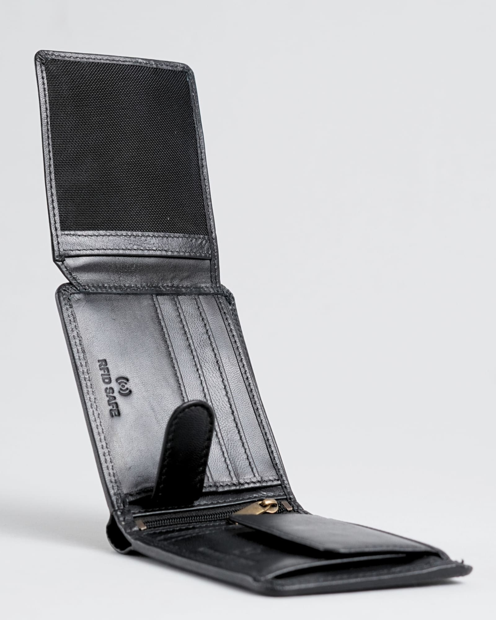 Cambridge (Limited Edition) Men’s Original Leather Wallet - Black - Image 3