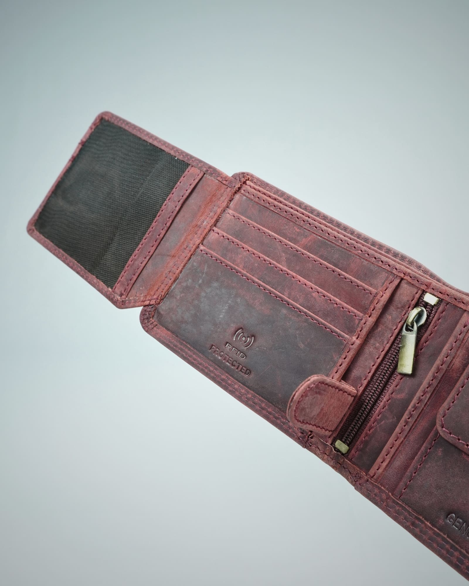 Cambridge Men’s Original Leather Wallet (Rugged Cherry) - Image 8