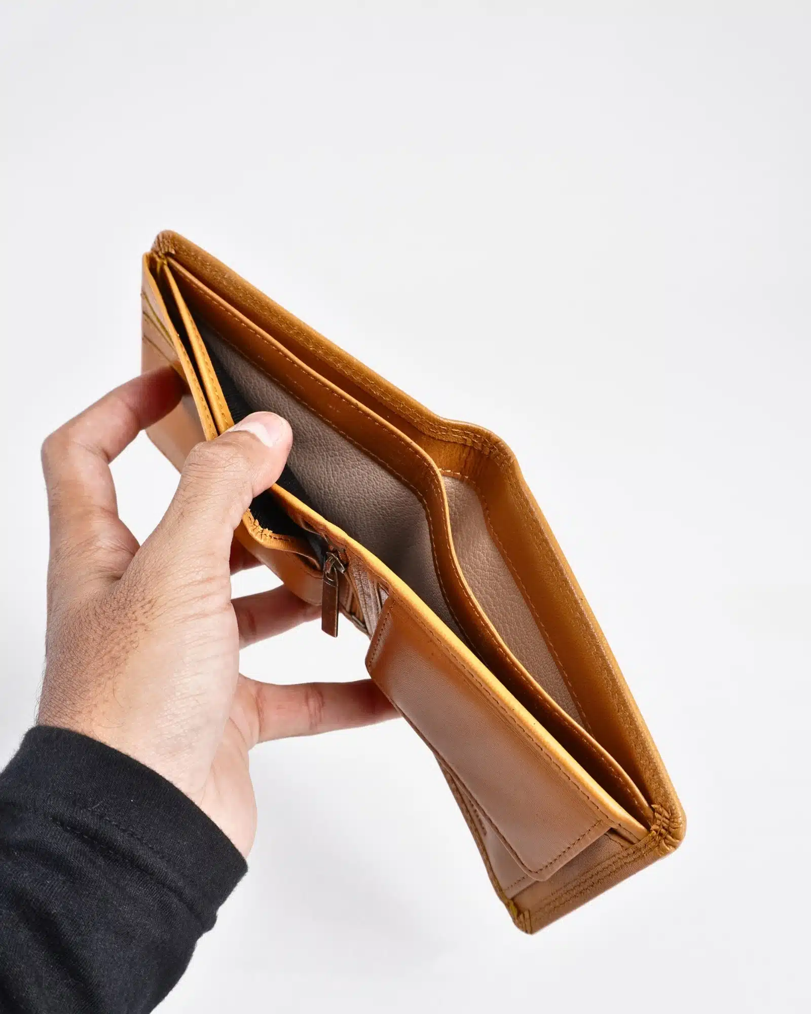 Cambridge - Men’s Original Leather Wallet (Almond Brown) - Image 6